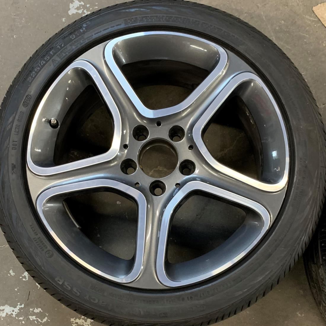 17 Inch Mercedes Wheel & Tire Package - photo 2