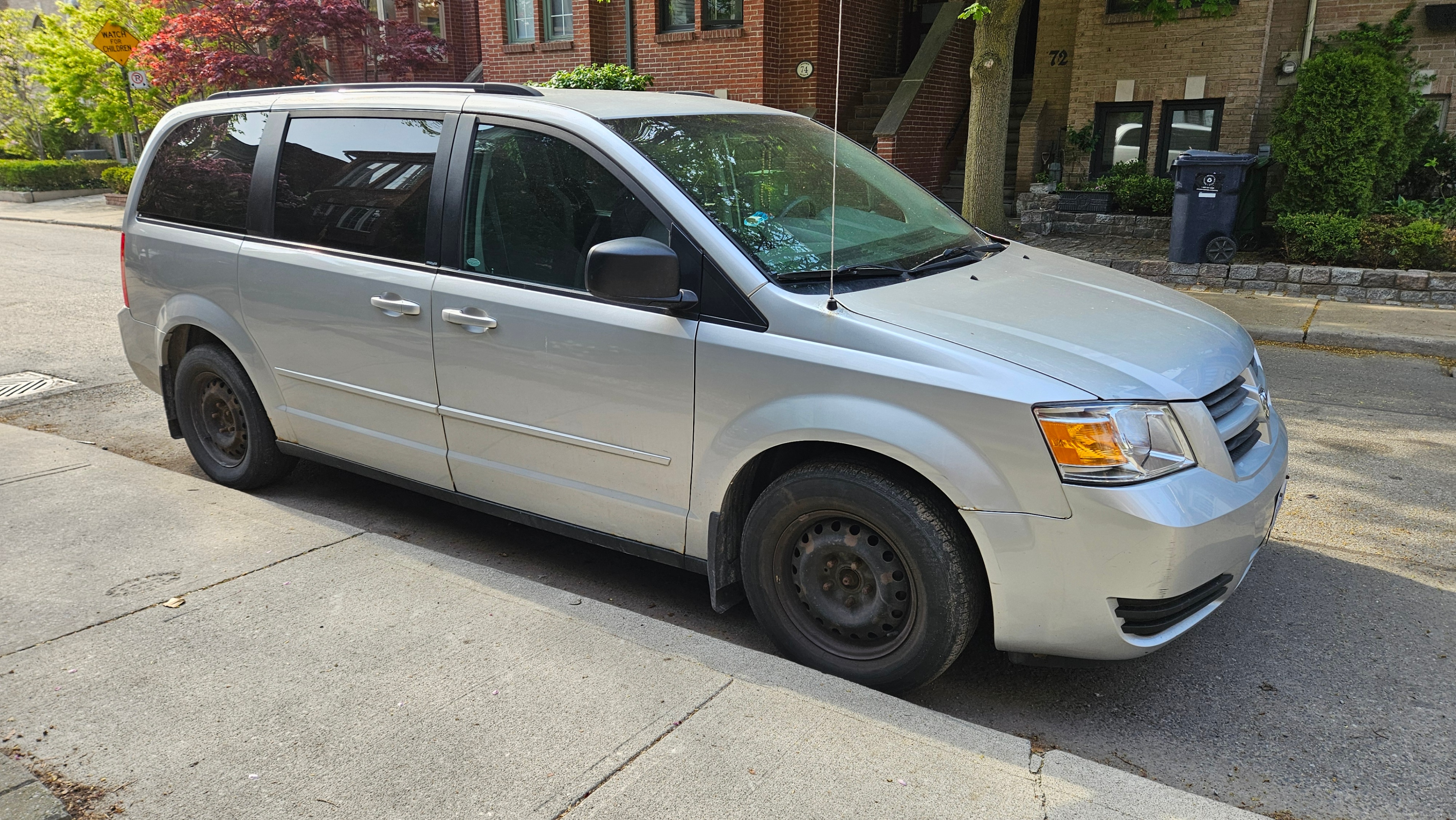2010 Dodge Caravan SE – Silver – 3.3L V6 – 7 Pass – $1.950 AS-IS - photo 2
