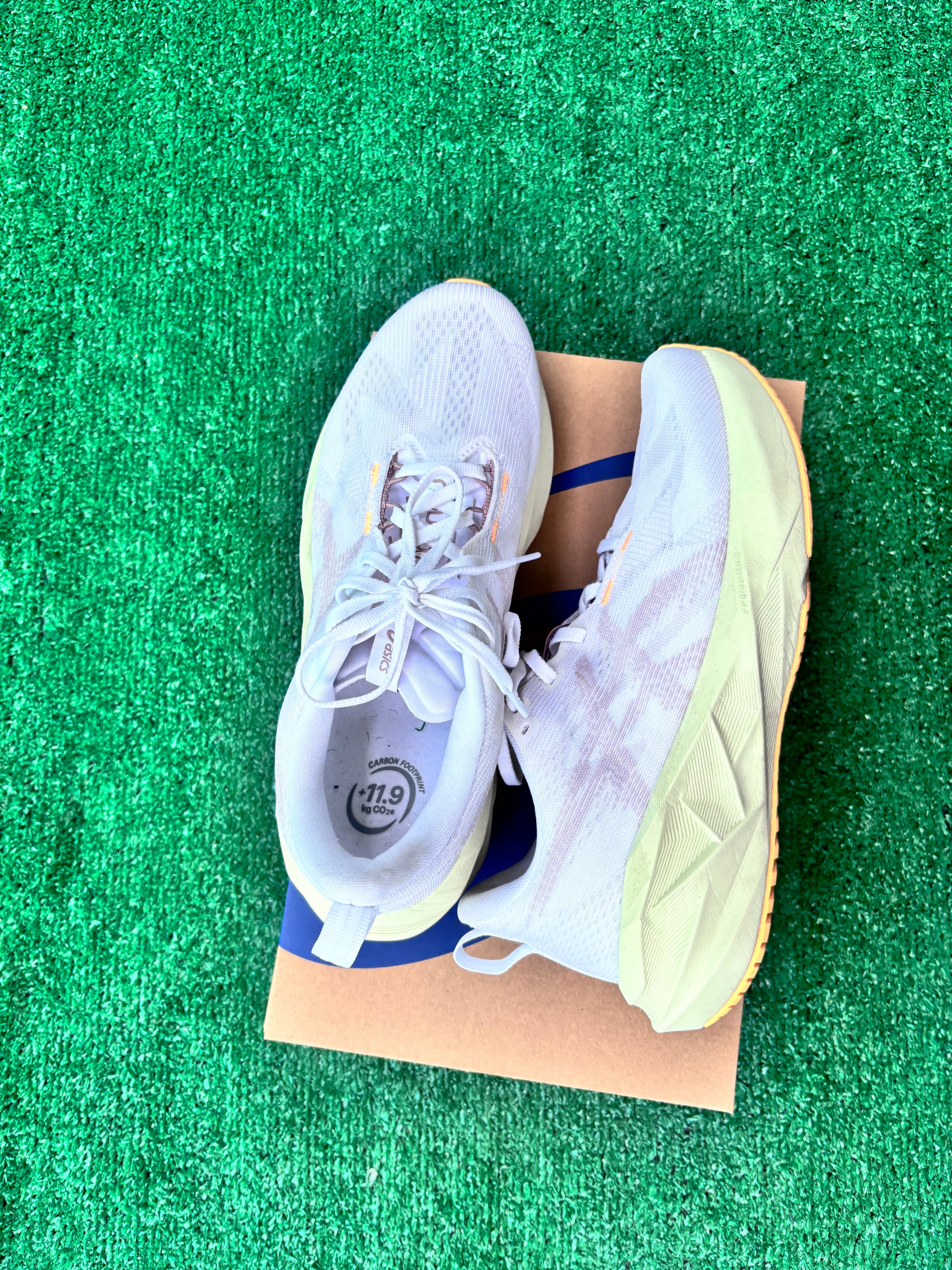 Asics Nova Blast 5