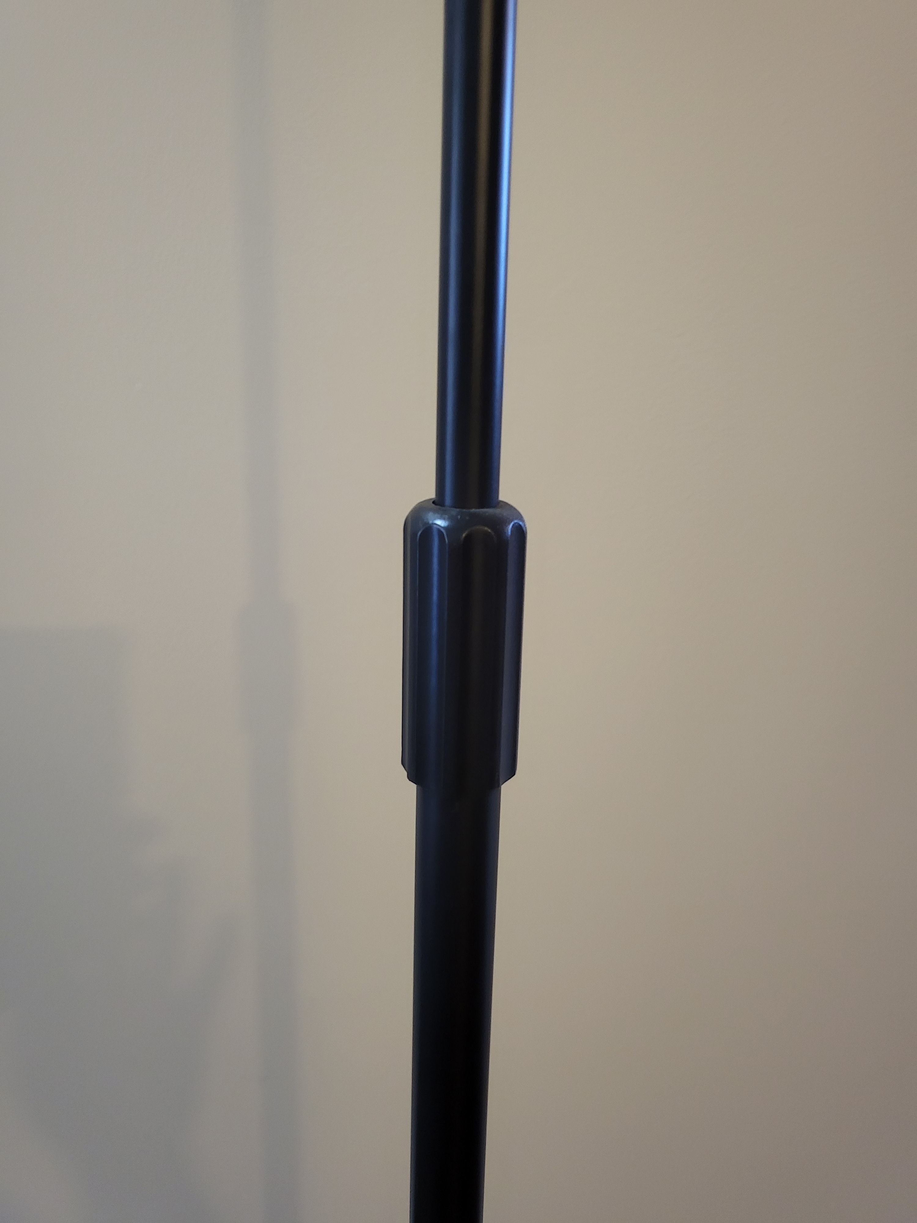 Microphone Stand – Height Adjustable Tripod Brand New - photo 4