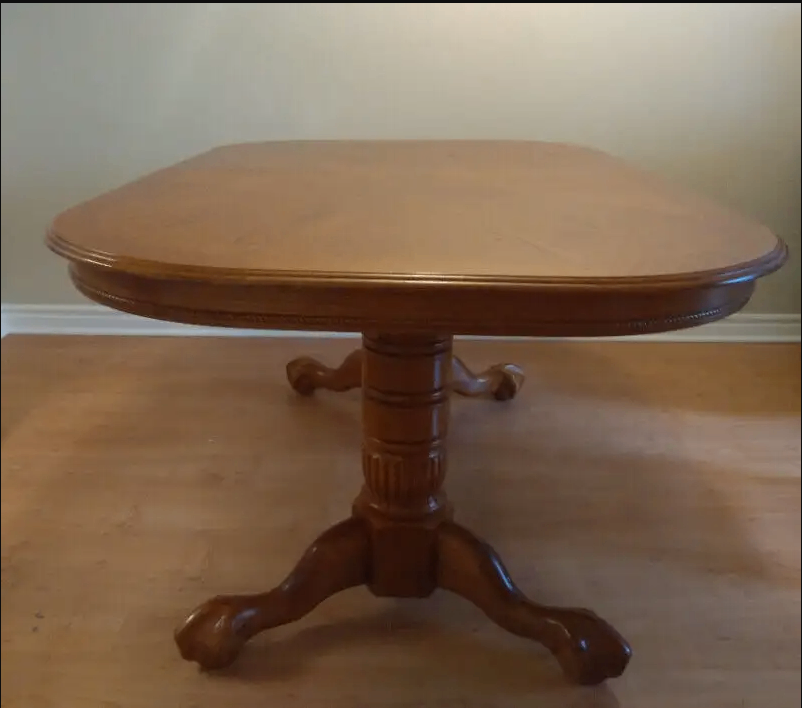 Dinning room solid wood table. (no chairs) - photo 3