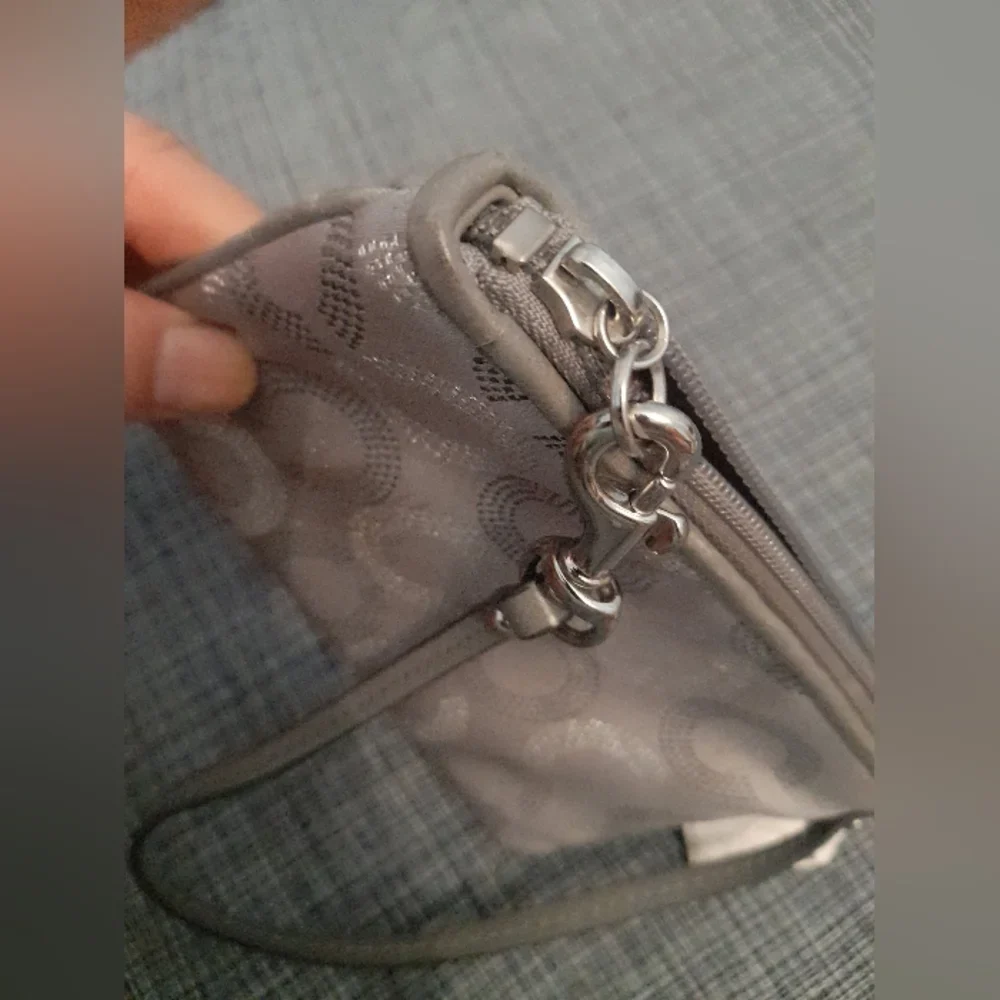 Coach Silver and Gray Signature C Wristlet - photo 5