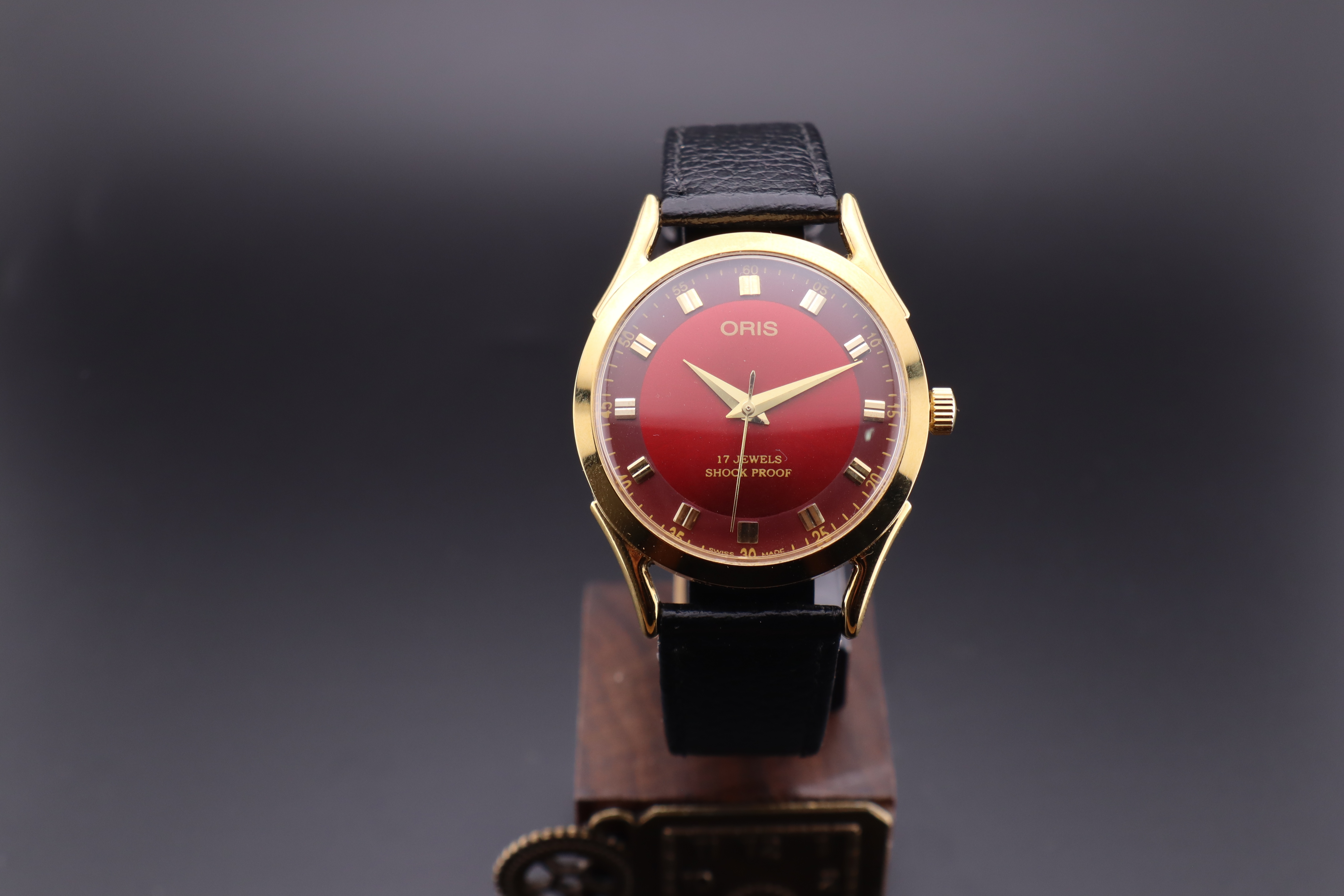 Vintage Oris Swiss ST-96 Hand Wind Mechanical Men's Watch - photo 2