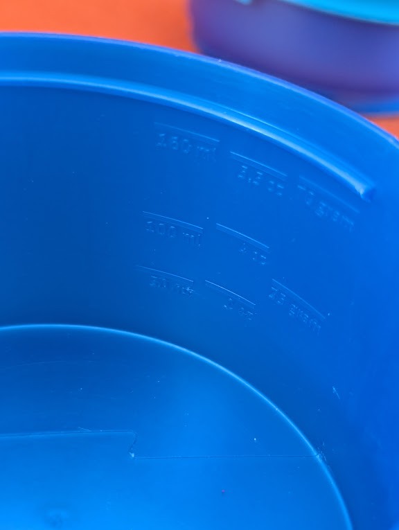 Tupperware SmartShake snack cup - 3in tall, 3in diameter - photo 4