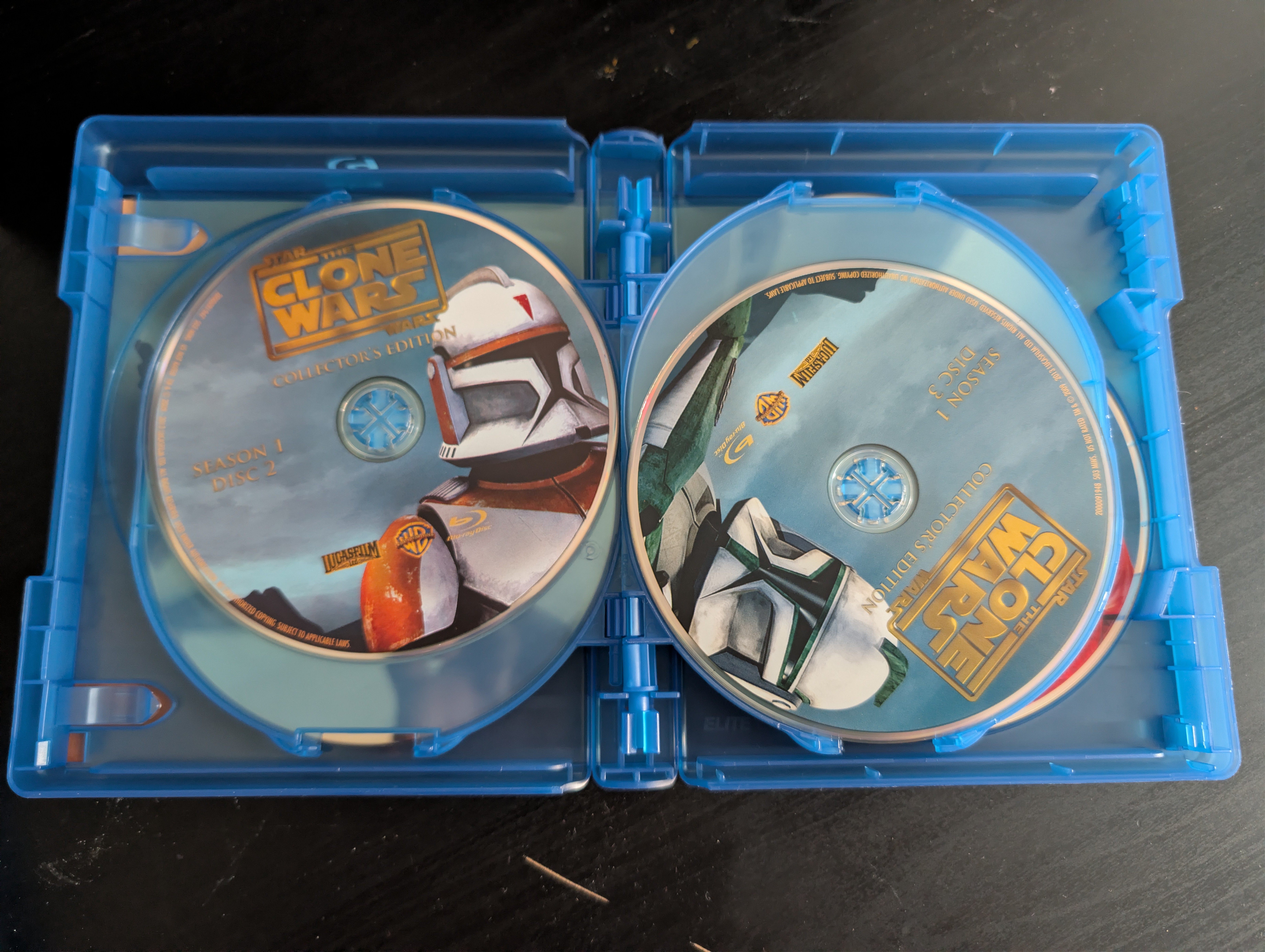 Star Wars Clone Wars Blu-ray Collector Set S1–5 + Art Book - photo 5