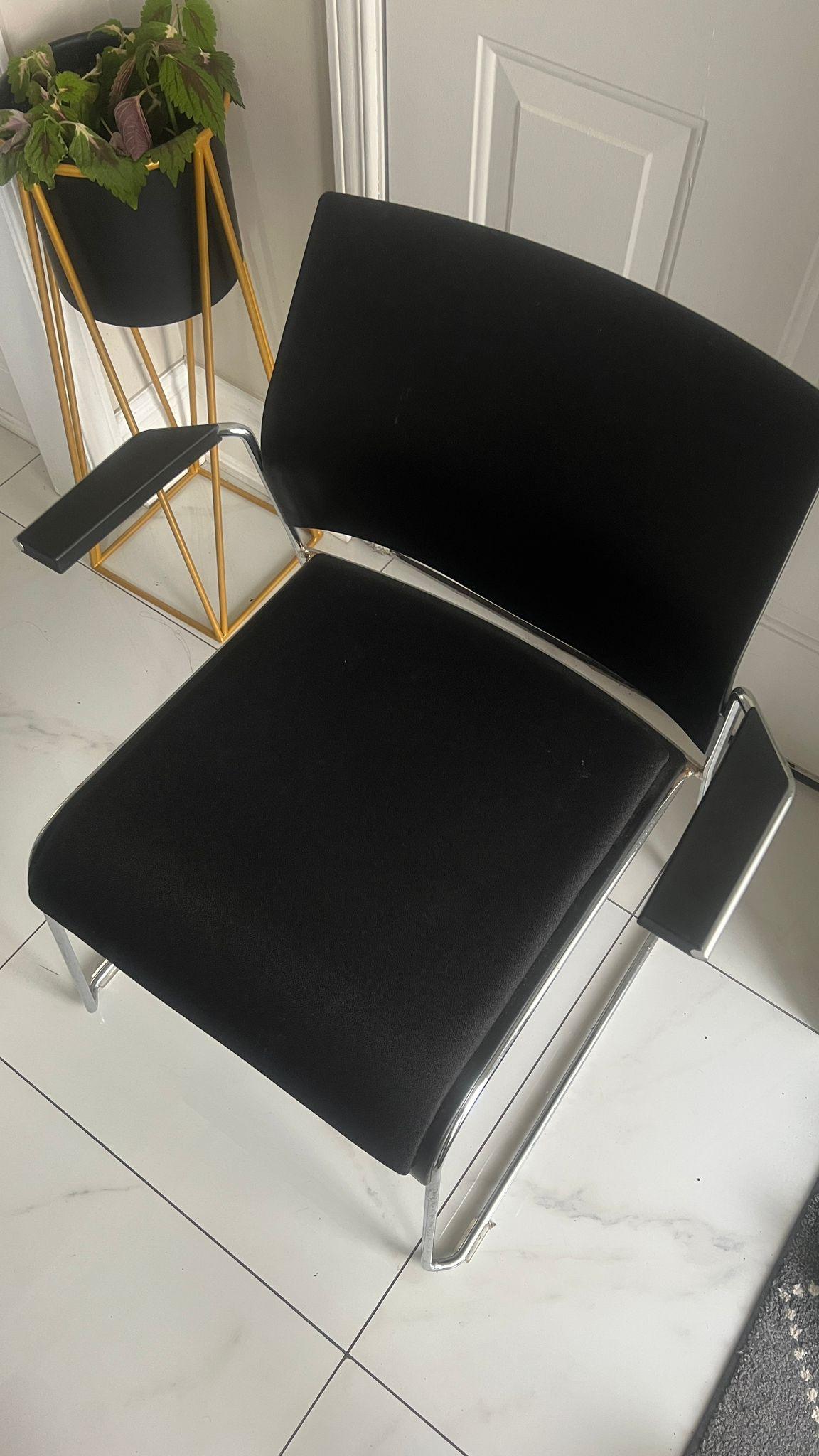 Chairs - photo 3