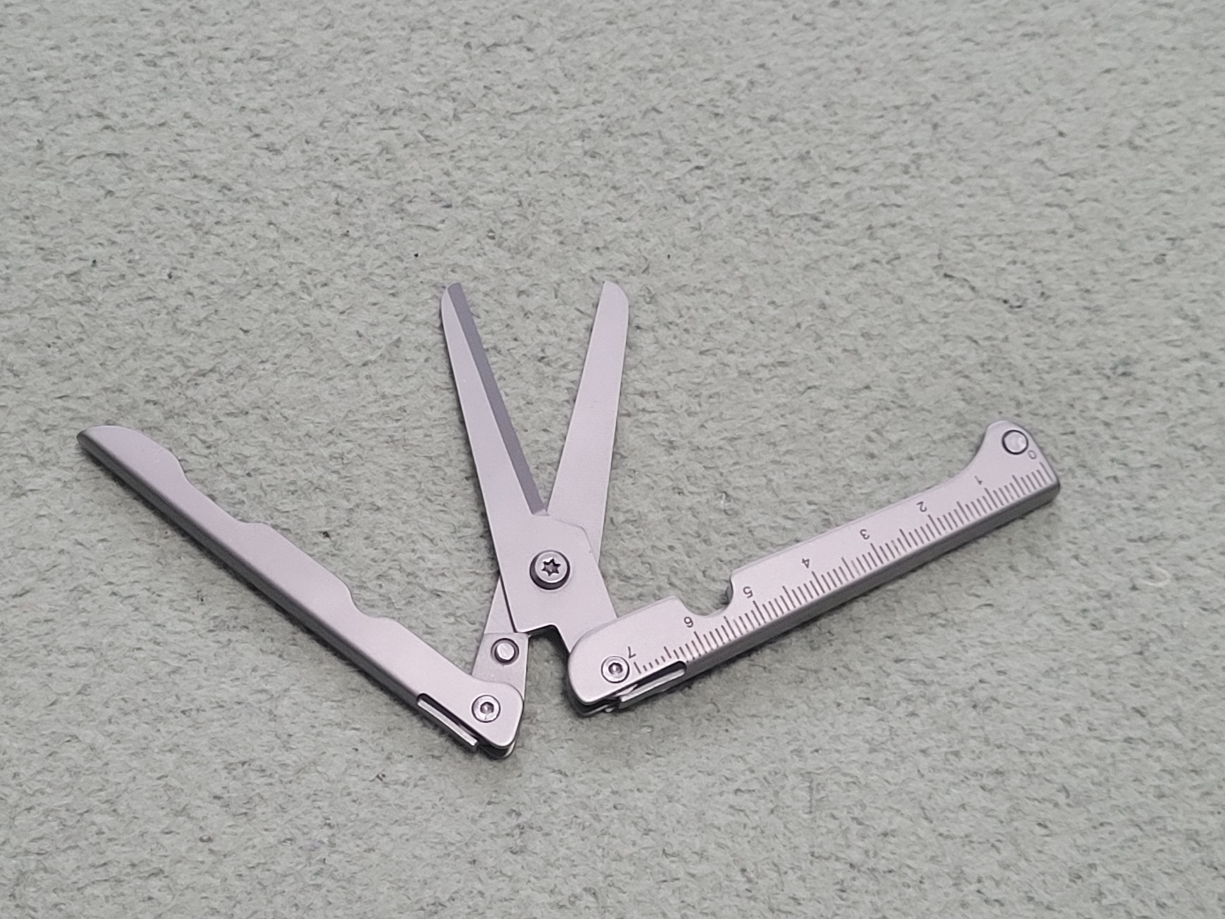 A New Pair of Folding Scissors - photo 3
