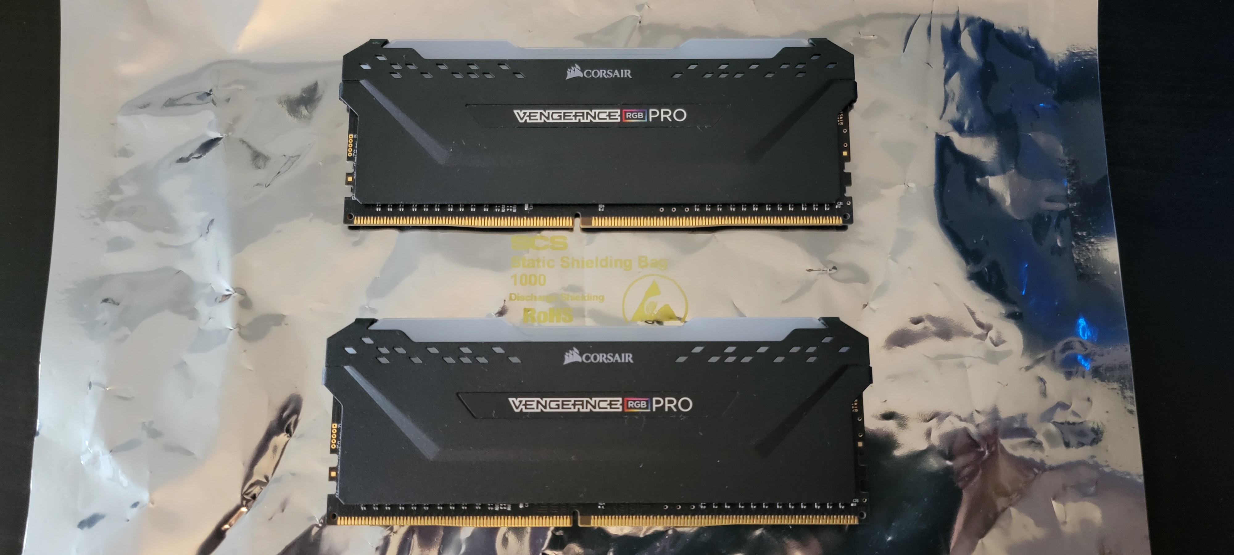 Corsair Vengeance Pro RGB 16GB (2x 8GB) DDR4 3200MHz RAM