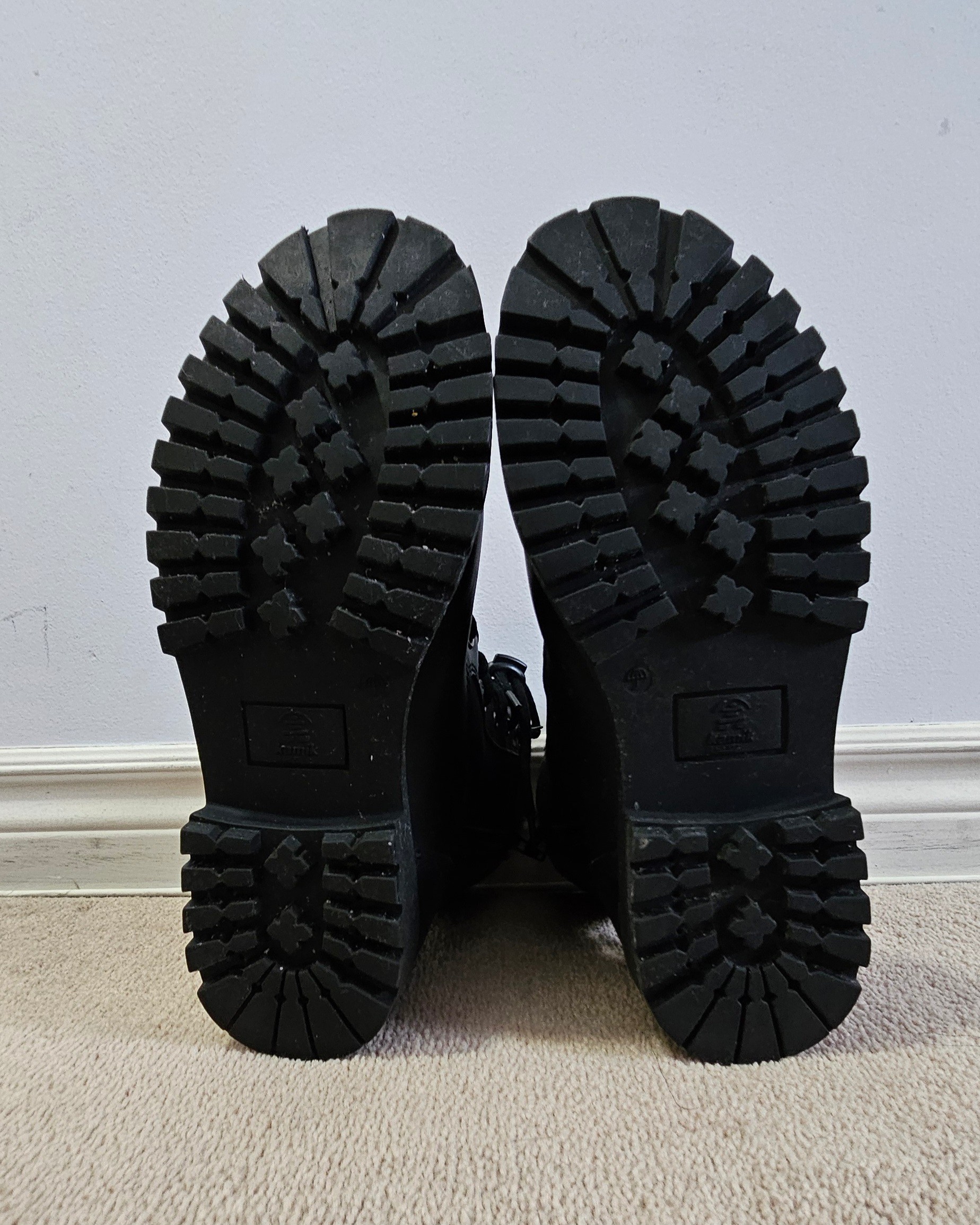 BRAND NEW IN BOX KAMIK WOMEN'S WINTER BOOT - SIZE 9 - photo 4