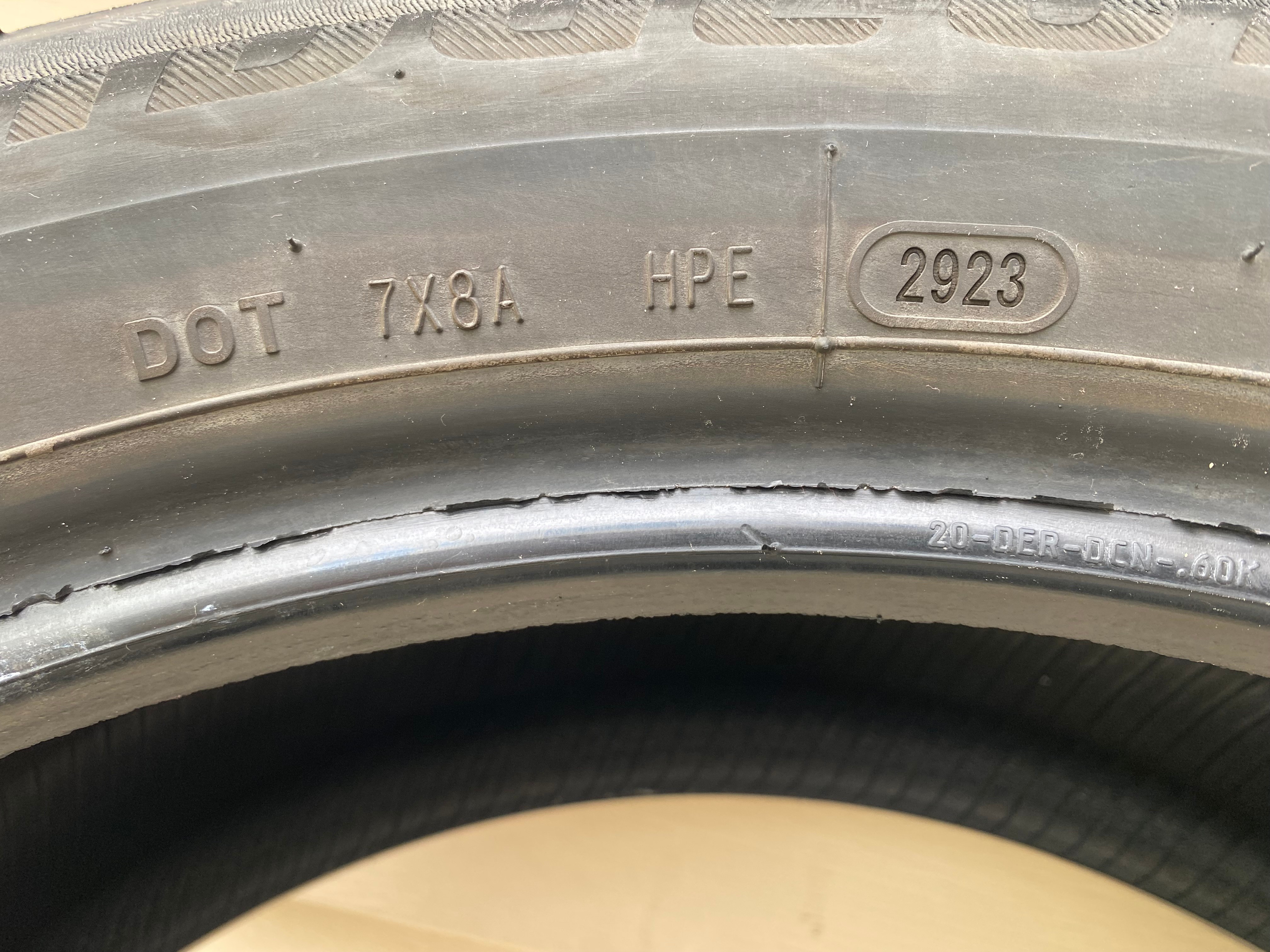 Free – 235 55 R20 – All-Season Tire (tire is flat & need repair) - photo 3