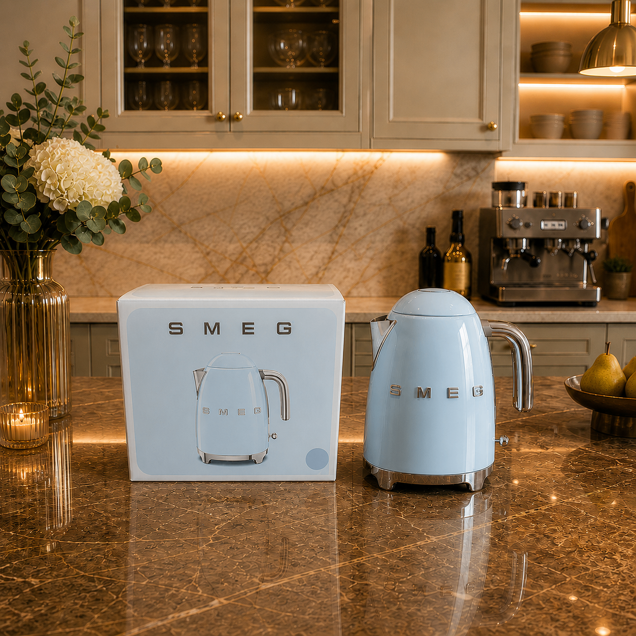 Store Price $316-Sealed Unopened Smeg Retro Style Kettle, 1.7-L