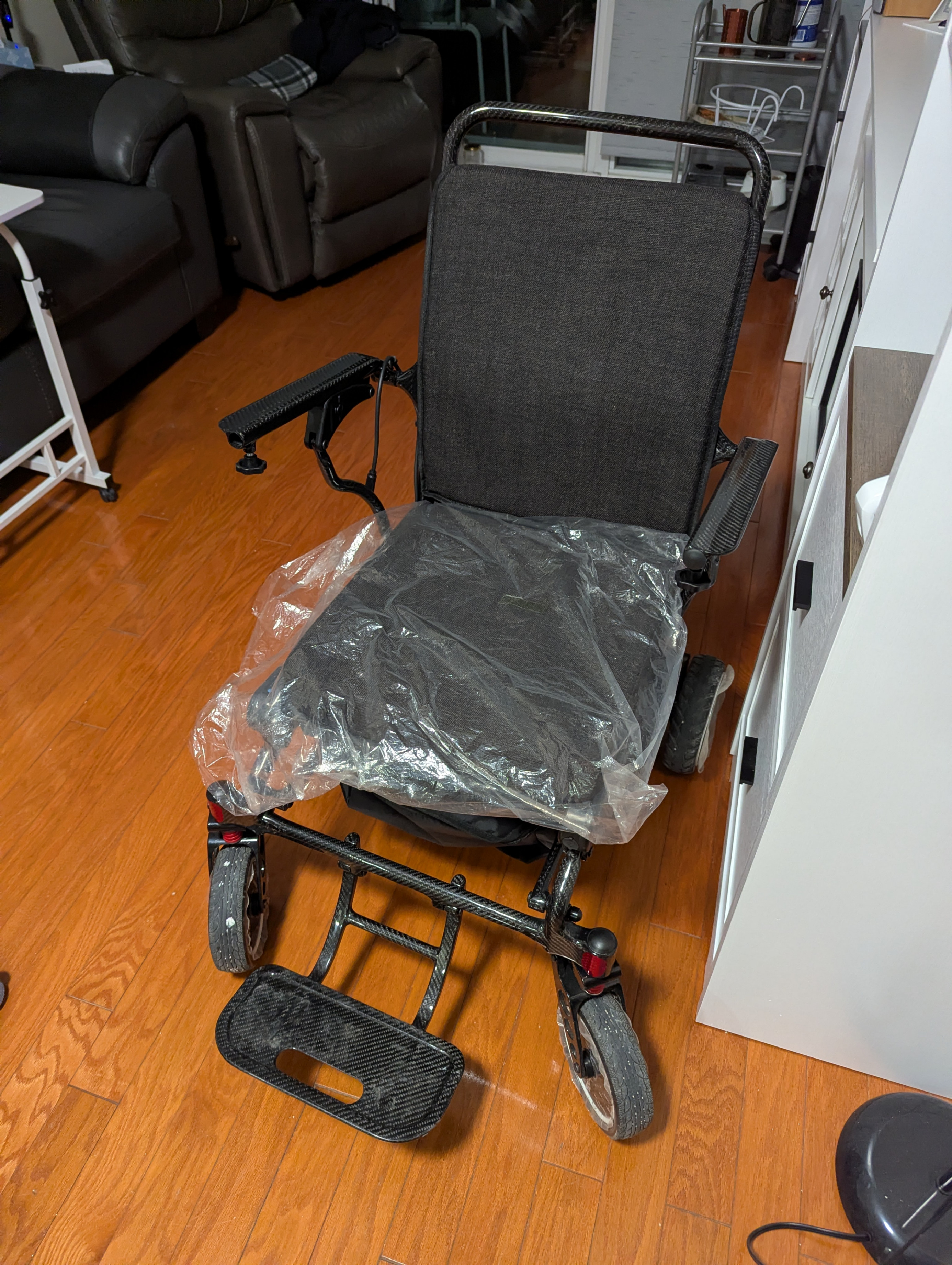 JBH DC02 Portable Power Wheelchair