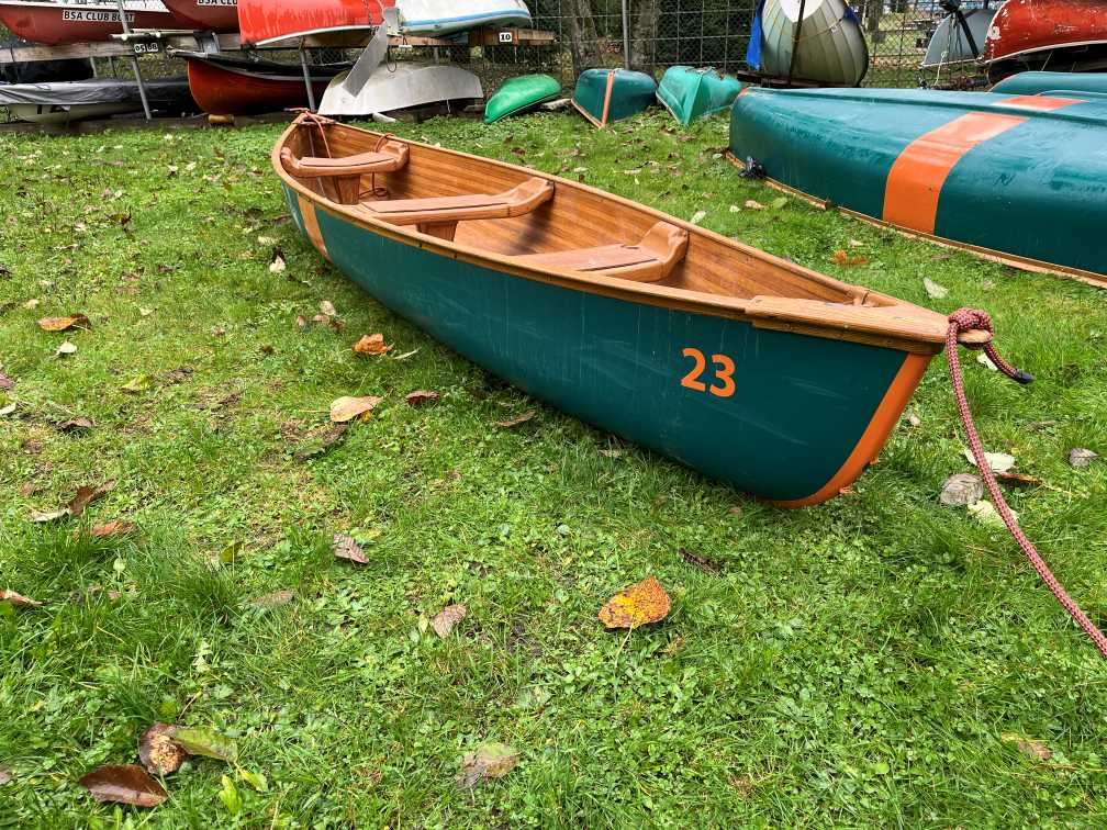 CANOES