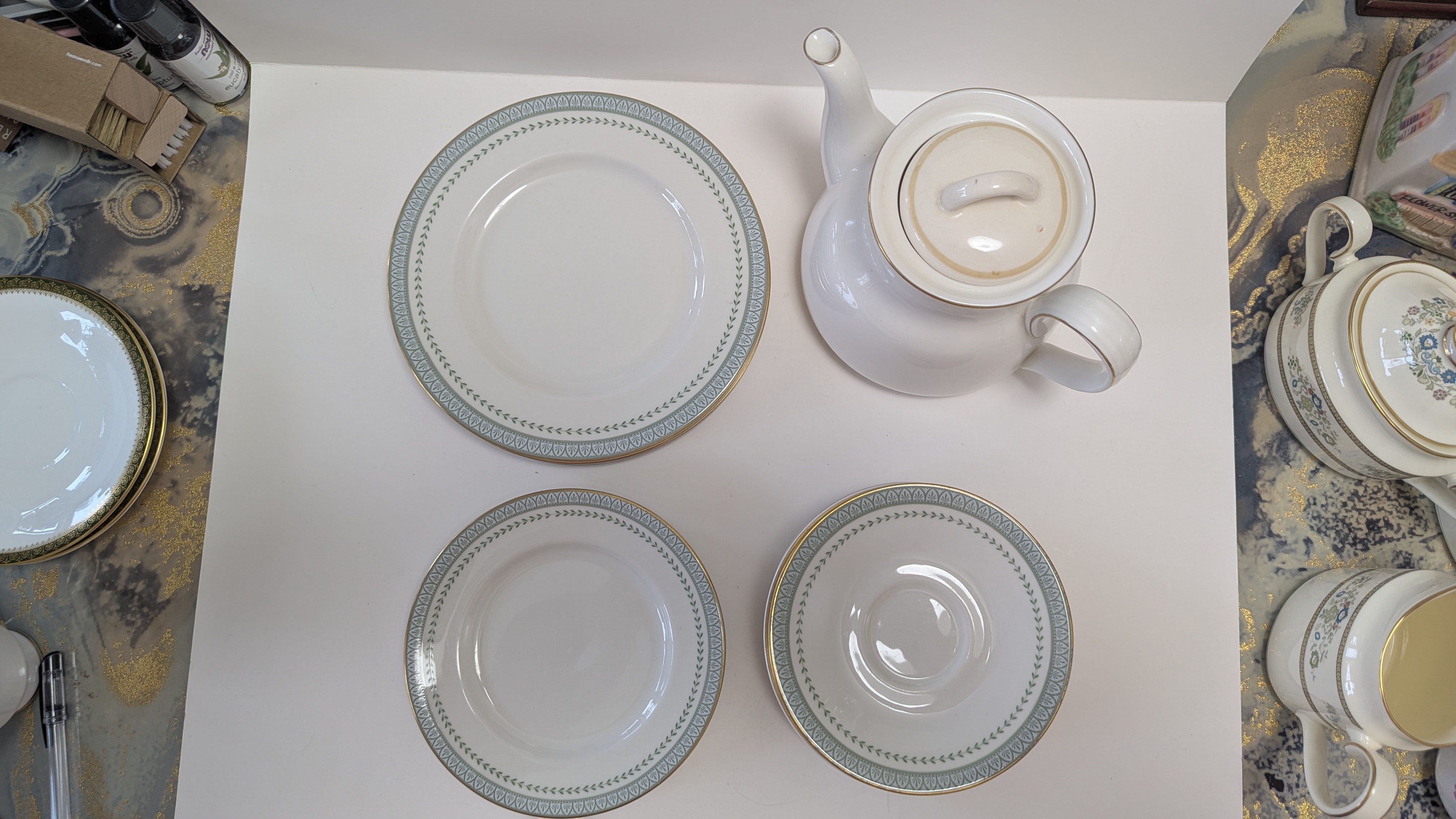 Vintage Royal Doulton Berkshire Fine Bone China Porcelain Teapot - photo 2