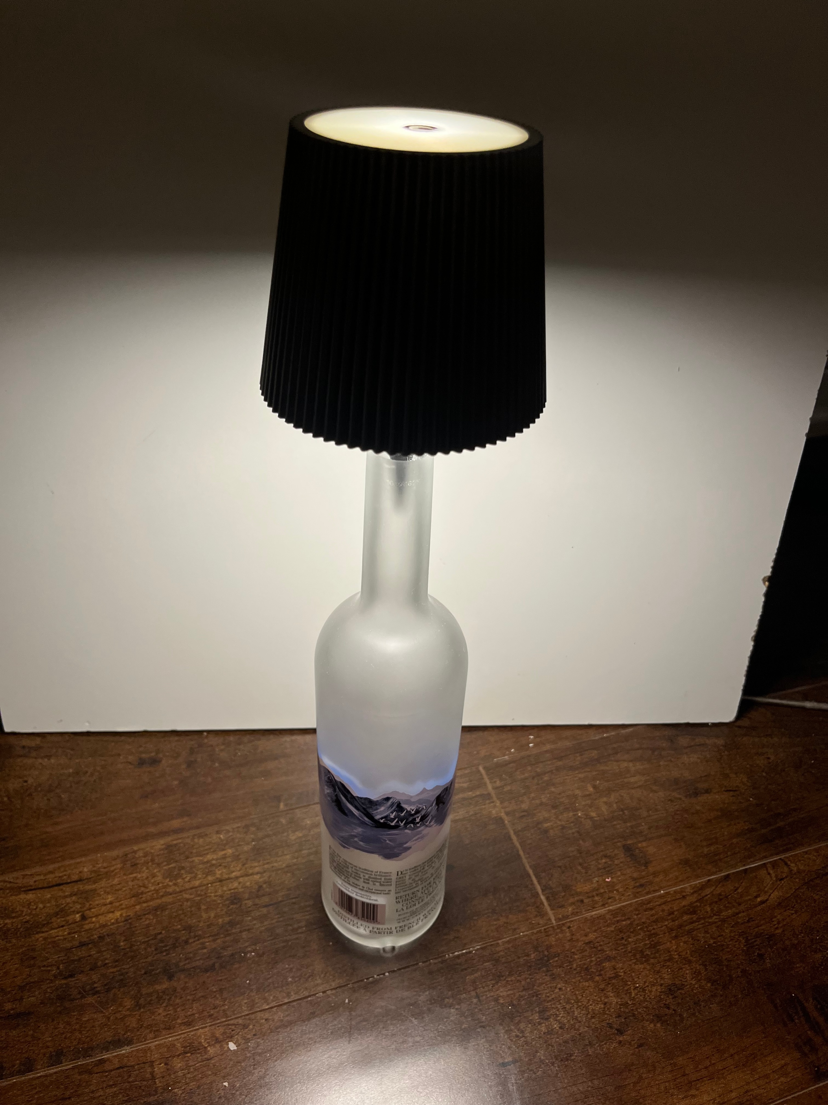 Wireless Bottle Lamp 3 Colour Dimmable LED Table Lamp