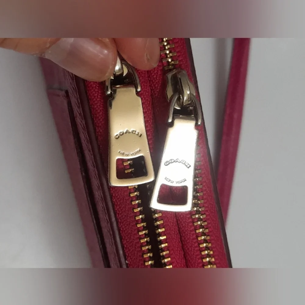 Coach Pink Zip Wallet Wristlet - photo 4