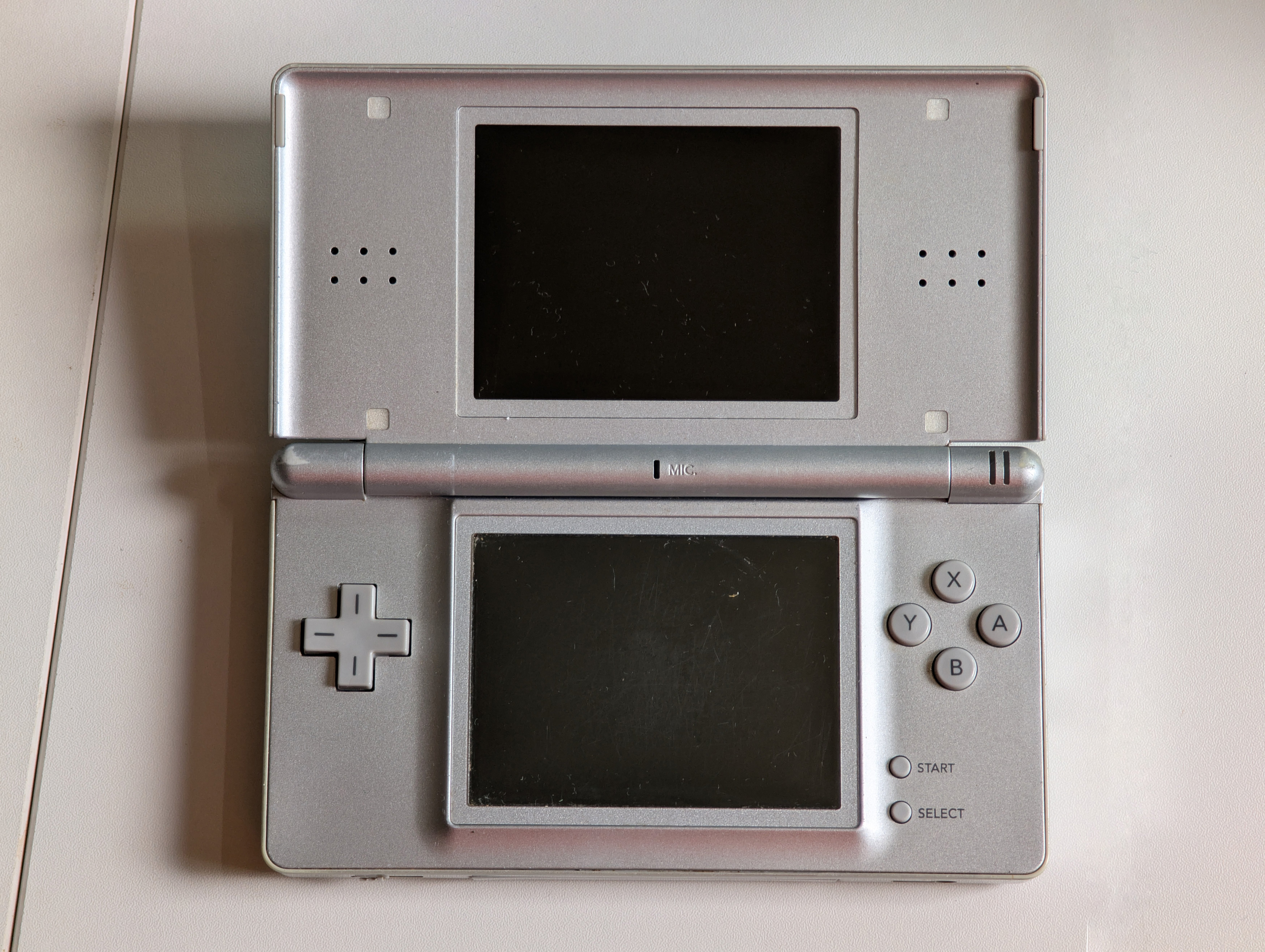 Nintendo DS Lite - photo 3
