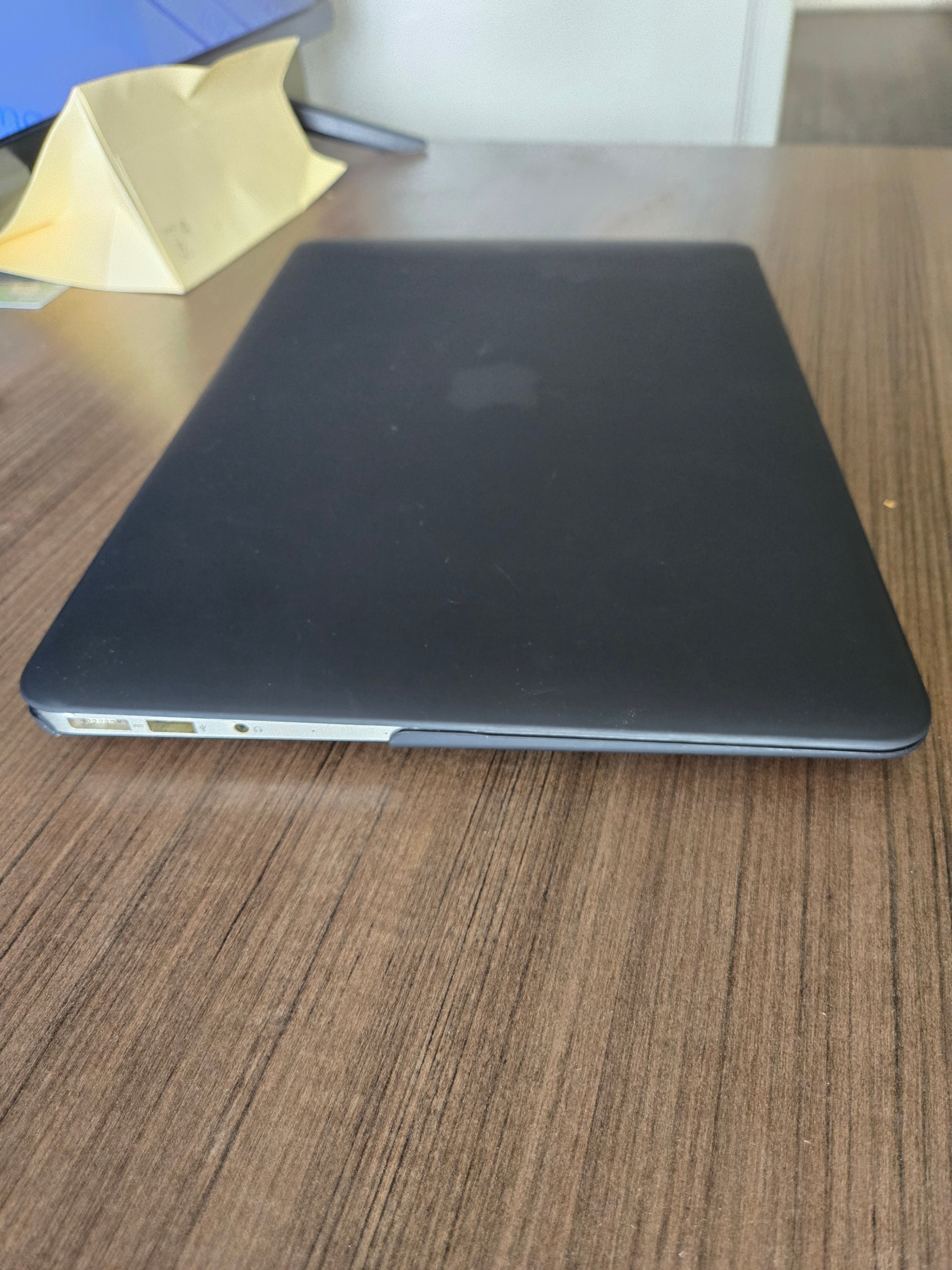 Apple MacBook Air 13” – $150 - photo 5