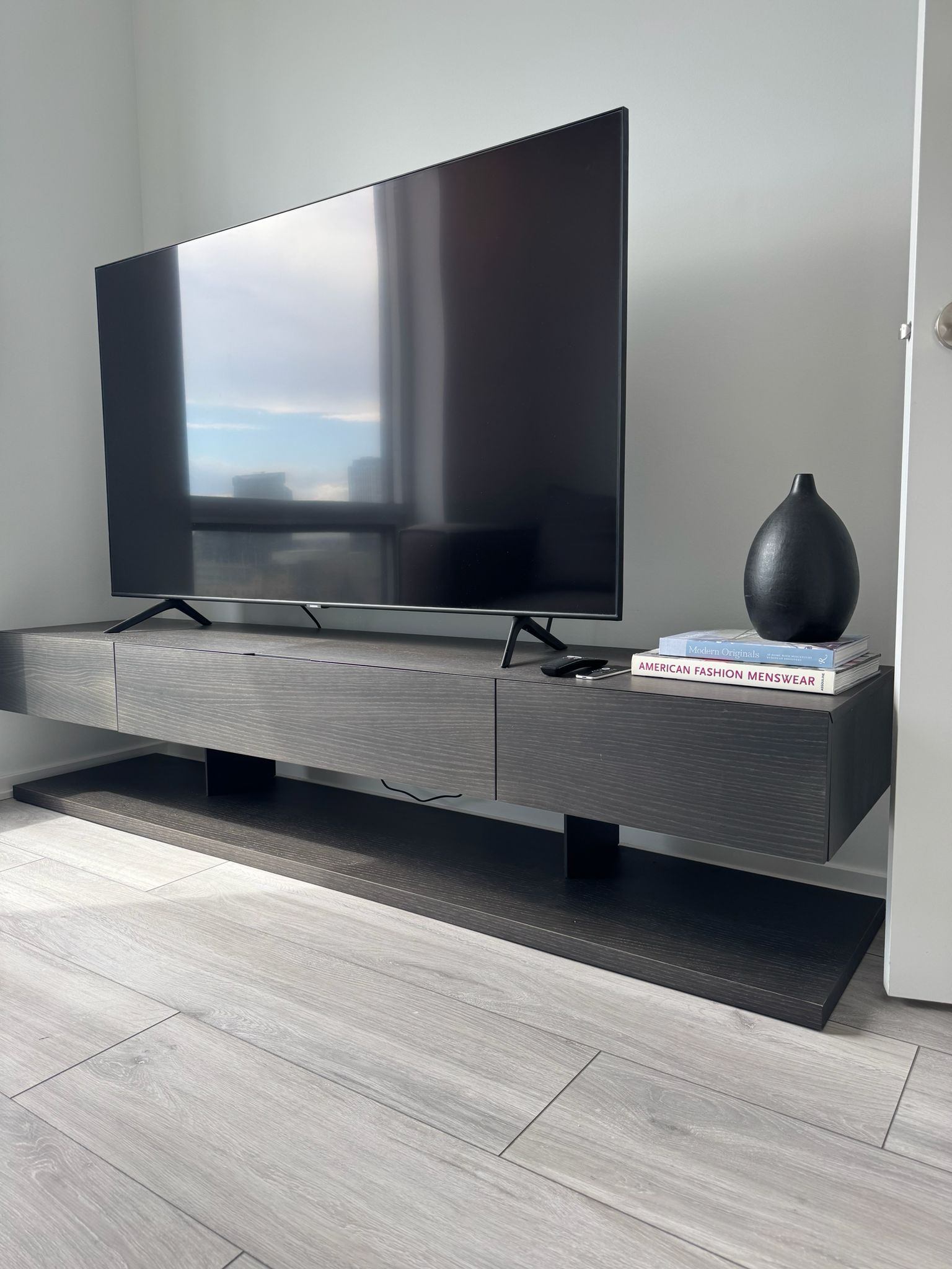 Designer Modern TV Console / Media Unit - Dark Oak - photo 3