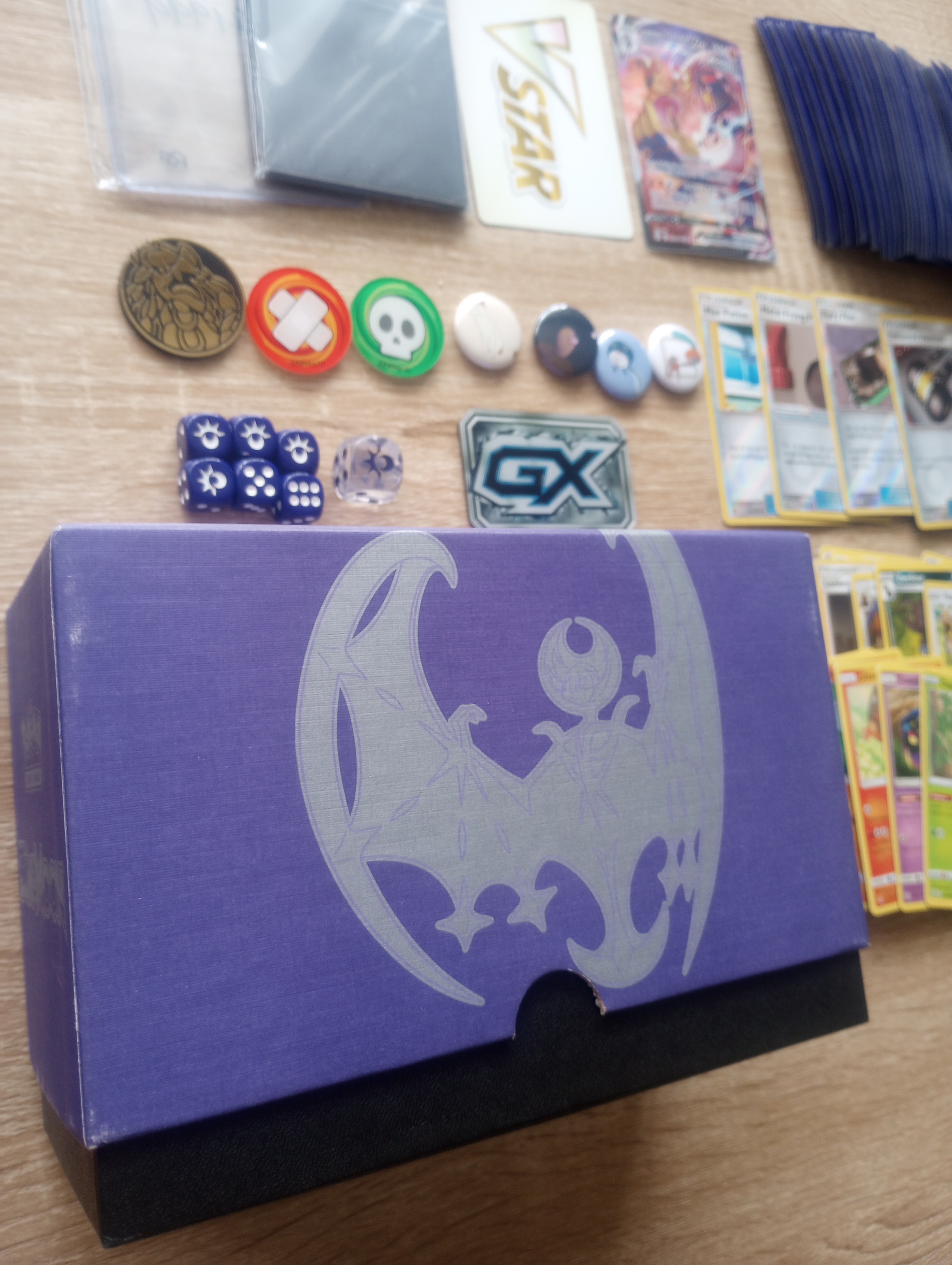 Pokemon card collection | Sun and Moon Elite Trainer Box | Holos - photo 3