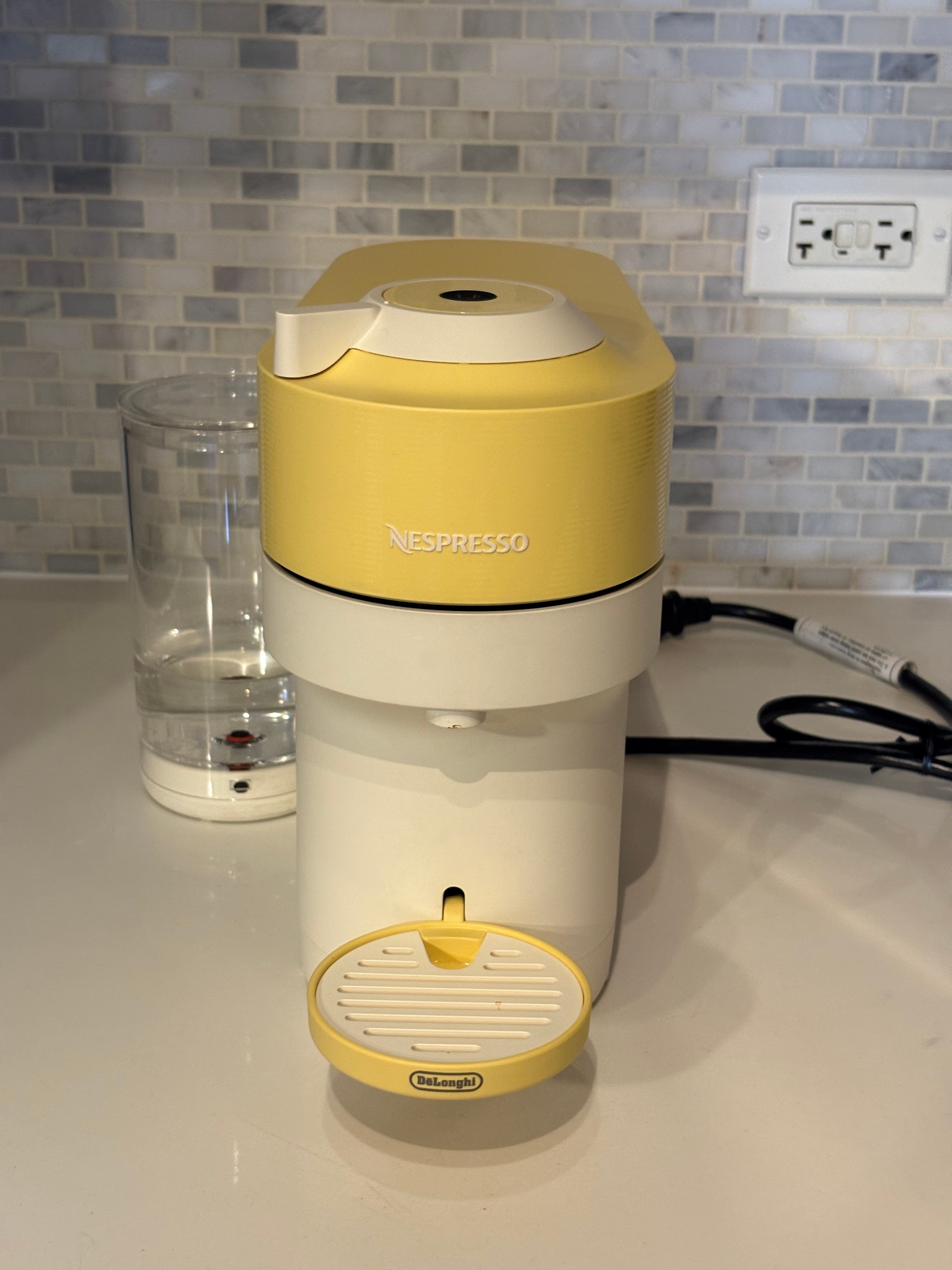 Move out sale - Nespresso Vertuo Pop+ by De'Longhi