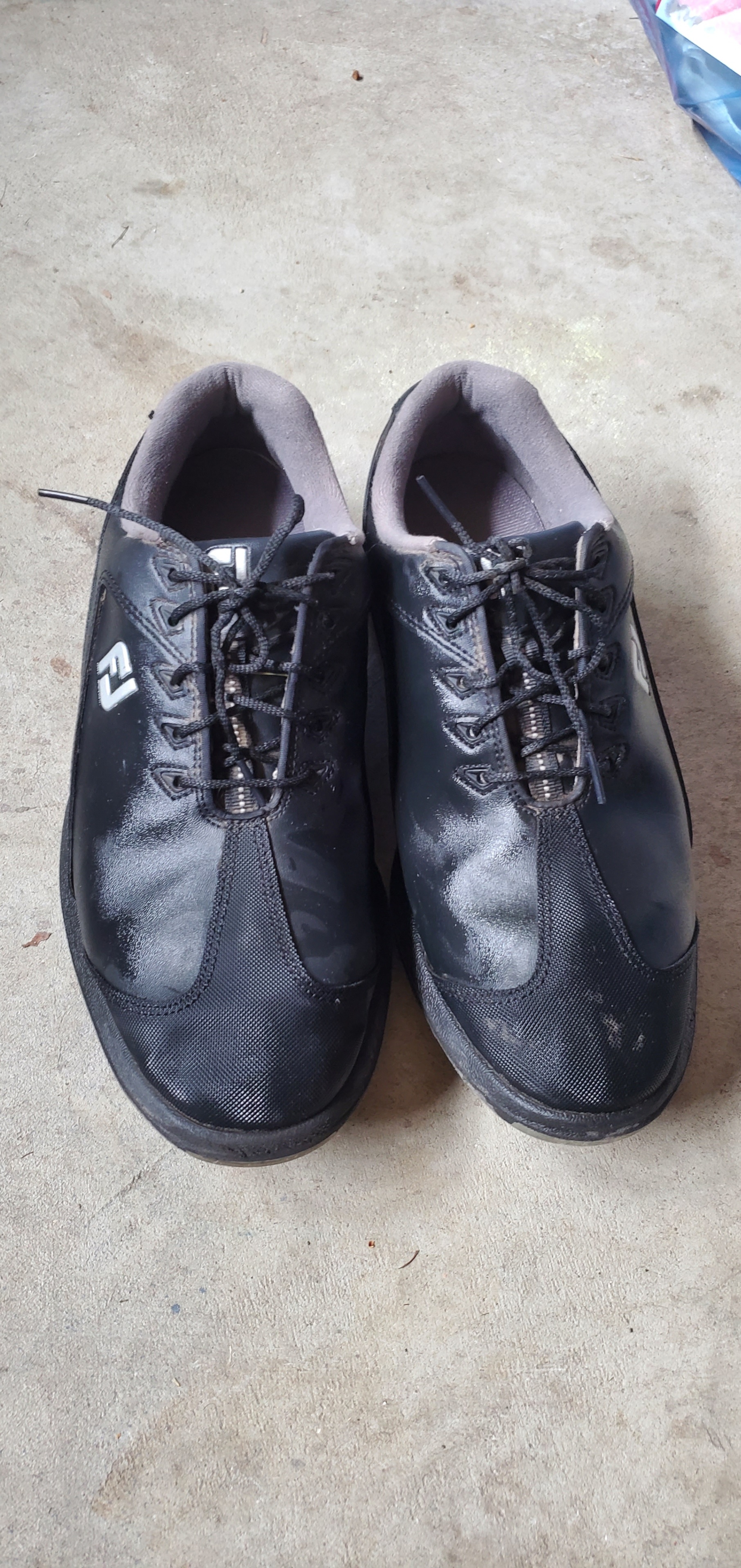 FJ Men's golf shoes size 8.5