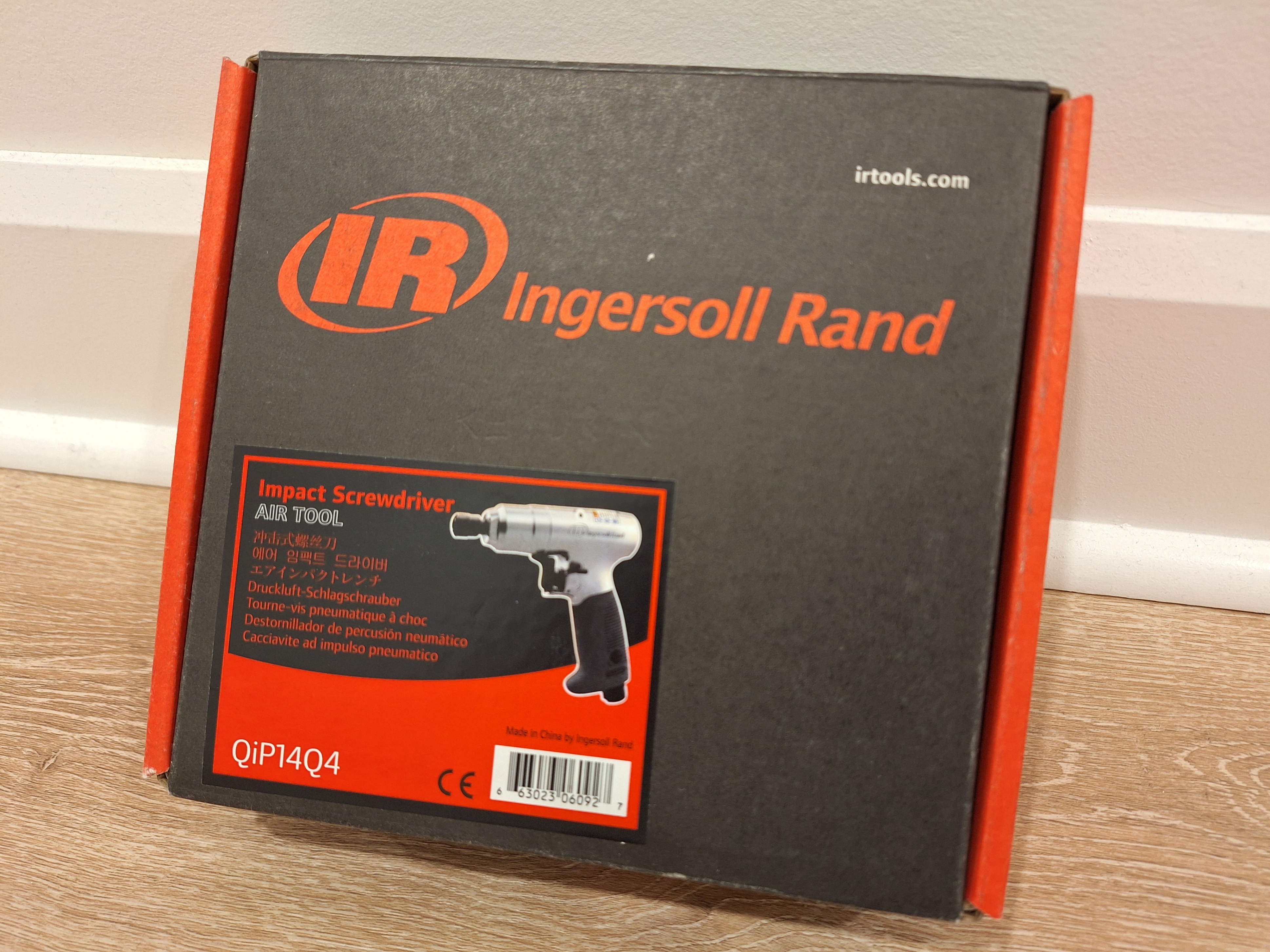 (Retail $500+) Ingersoll Rand QiP14Q4 Air Impact Screwdriver