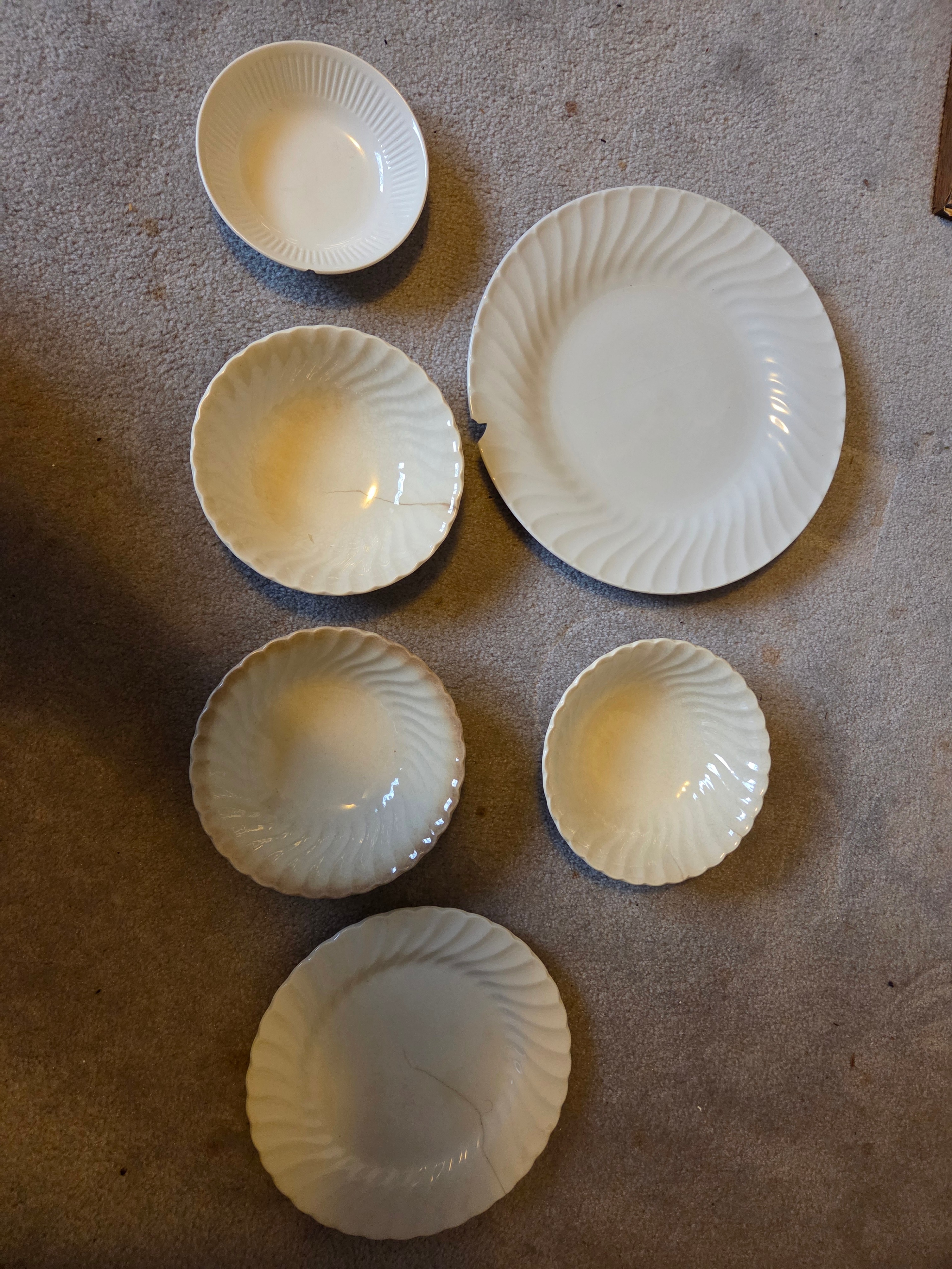 Vintage 24 Pc Johnson Bros Snowhite Regency Dinner Plates+Bowls - photo 2