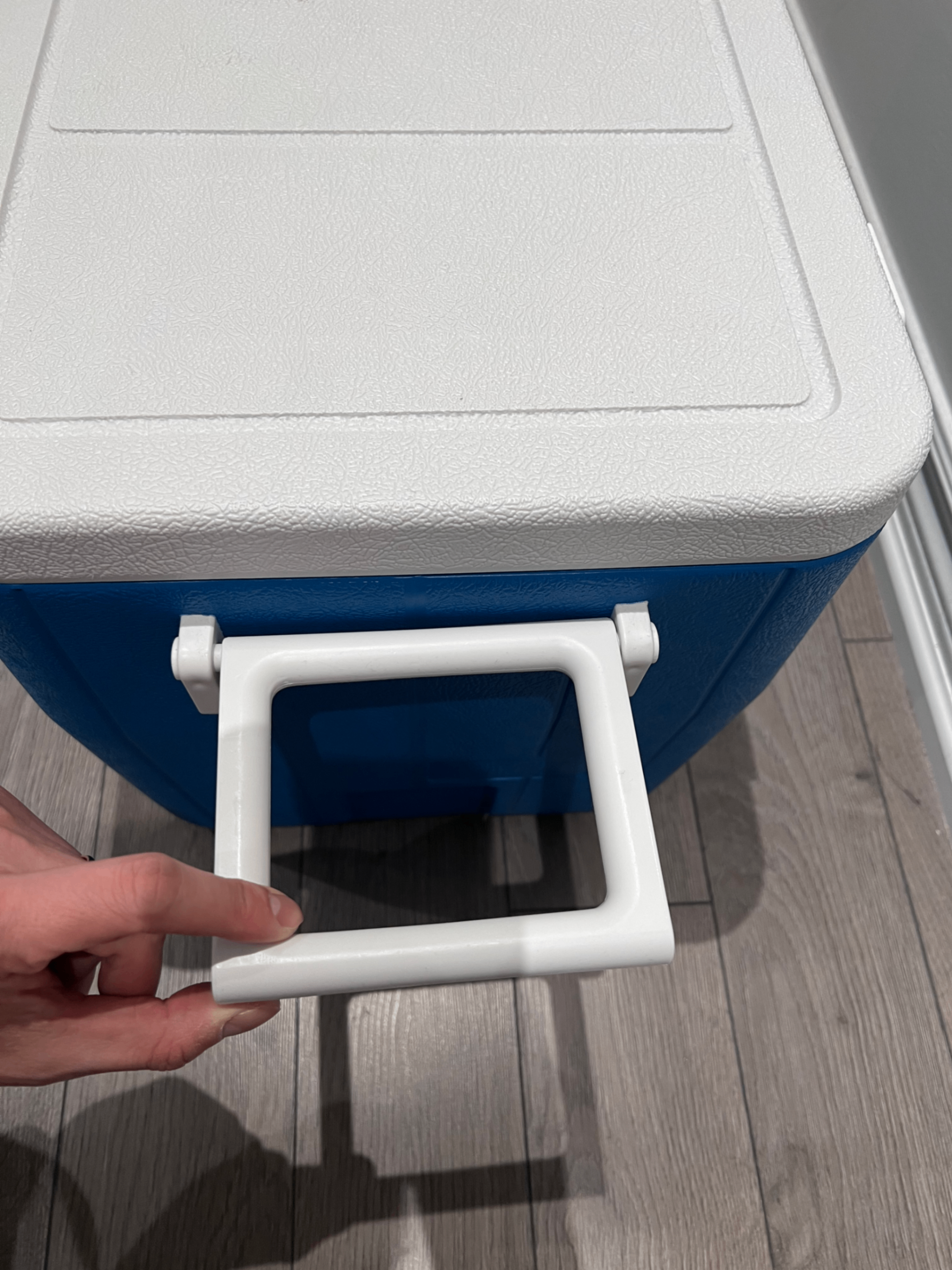 Coleman Chiller 48QT / 45.4L Chest Cooler - Blue/White - photo 4