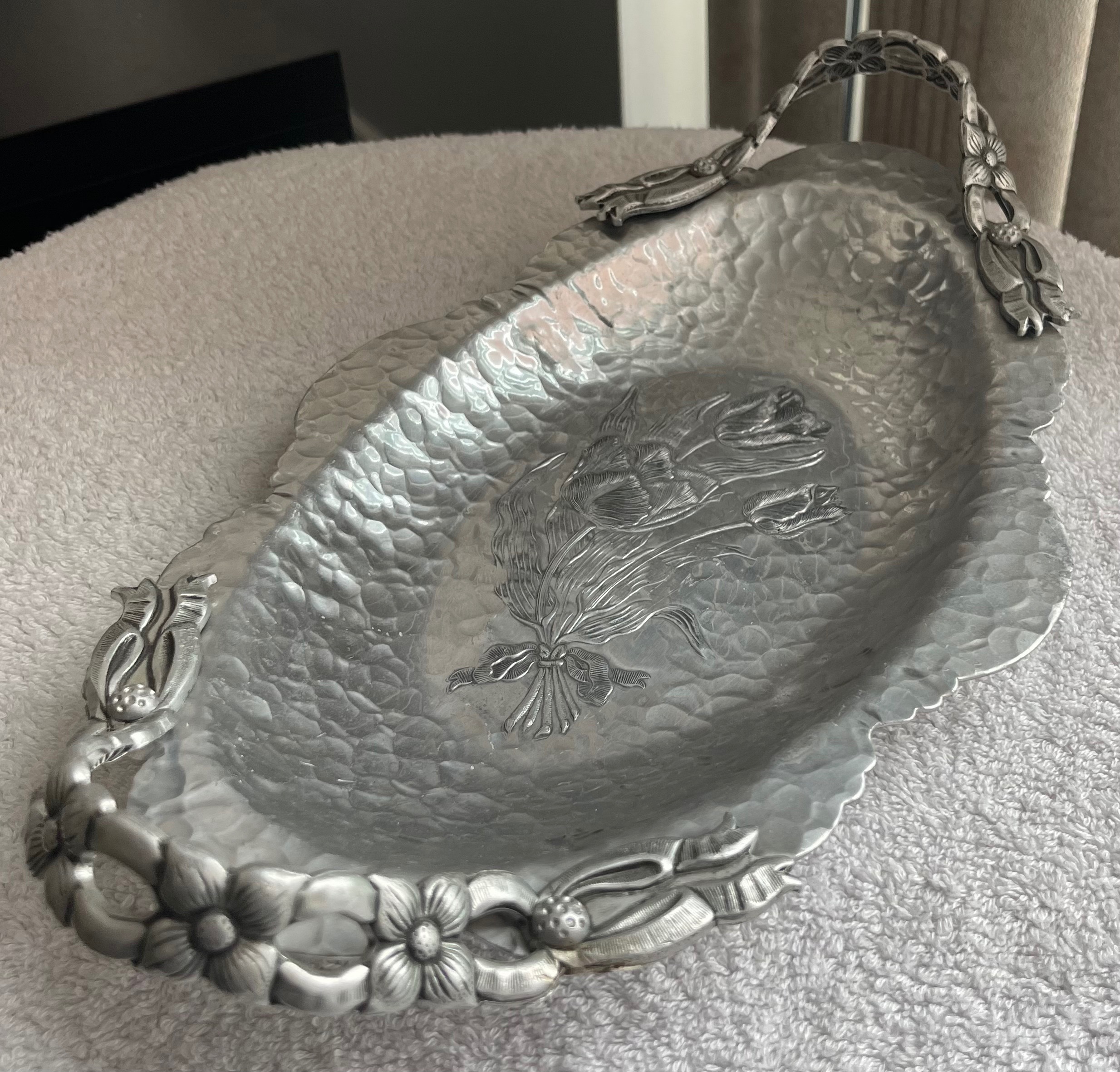 Large 14" Vintage Rodney Kent Tulip Aluminum Tray #404