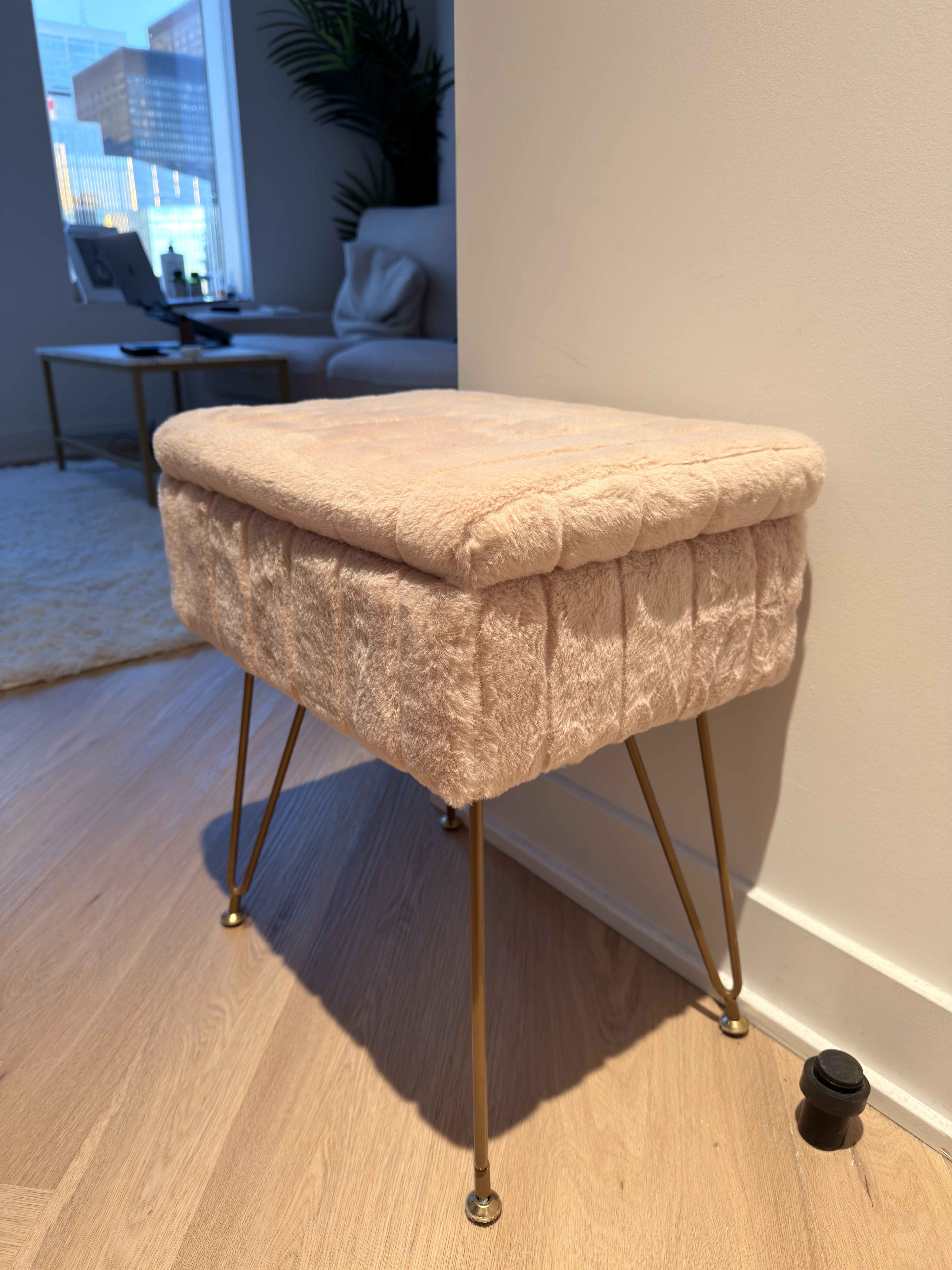 ✨ Luxury Faux Fur Vanity Stool with Storage – Camel Color ✨ - photo 4