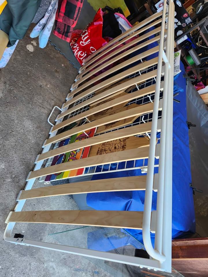 Trundle (Pull Out Bed)