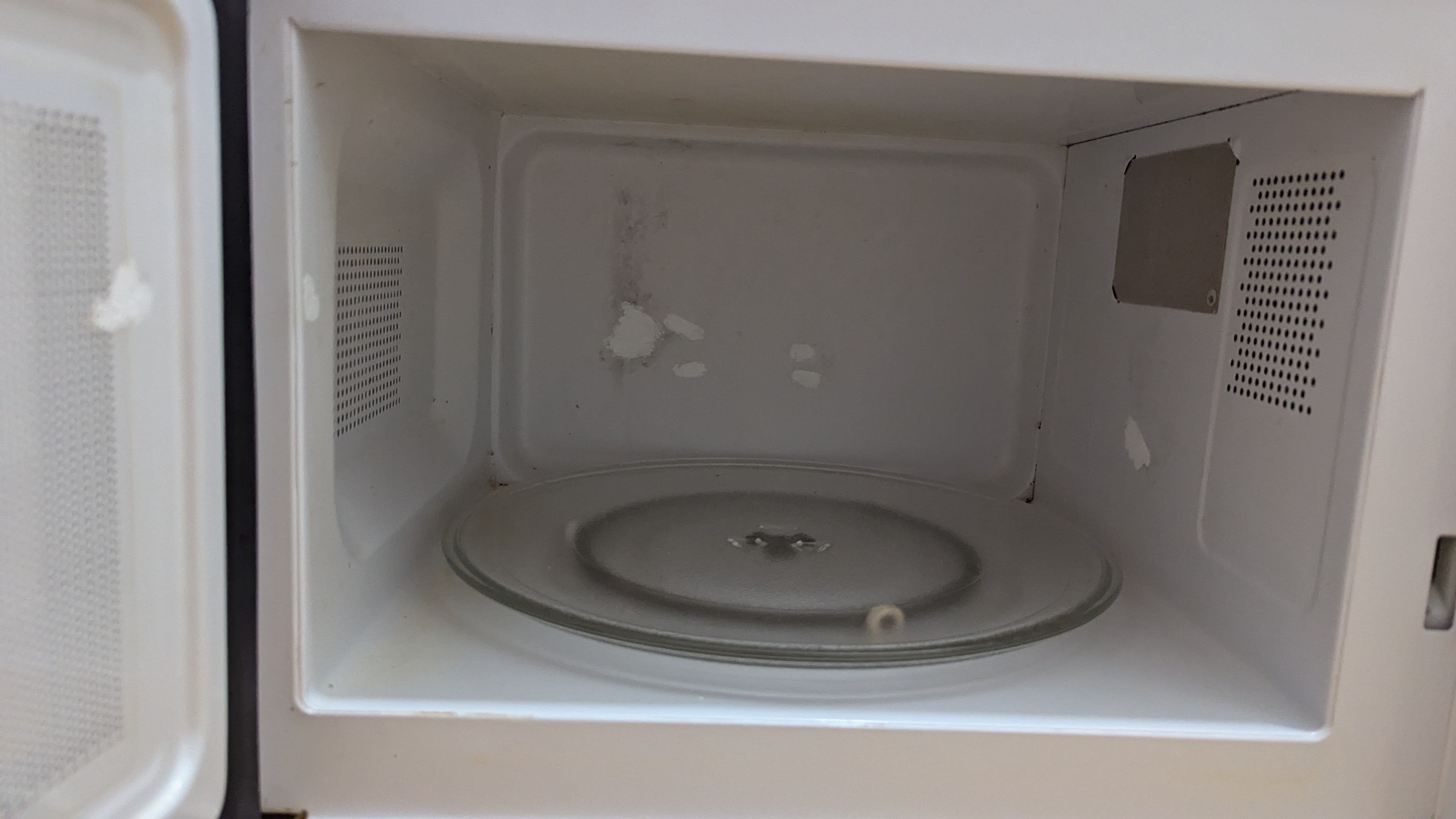 Heavily Used Compact Microwave 900W \ 0.9cu.ft. Countertop Oven - photo 3