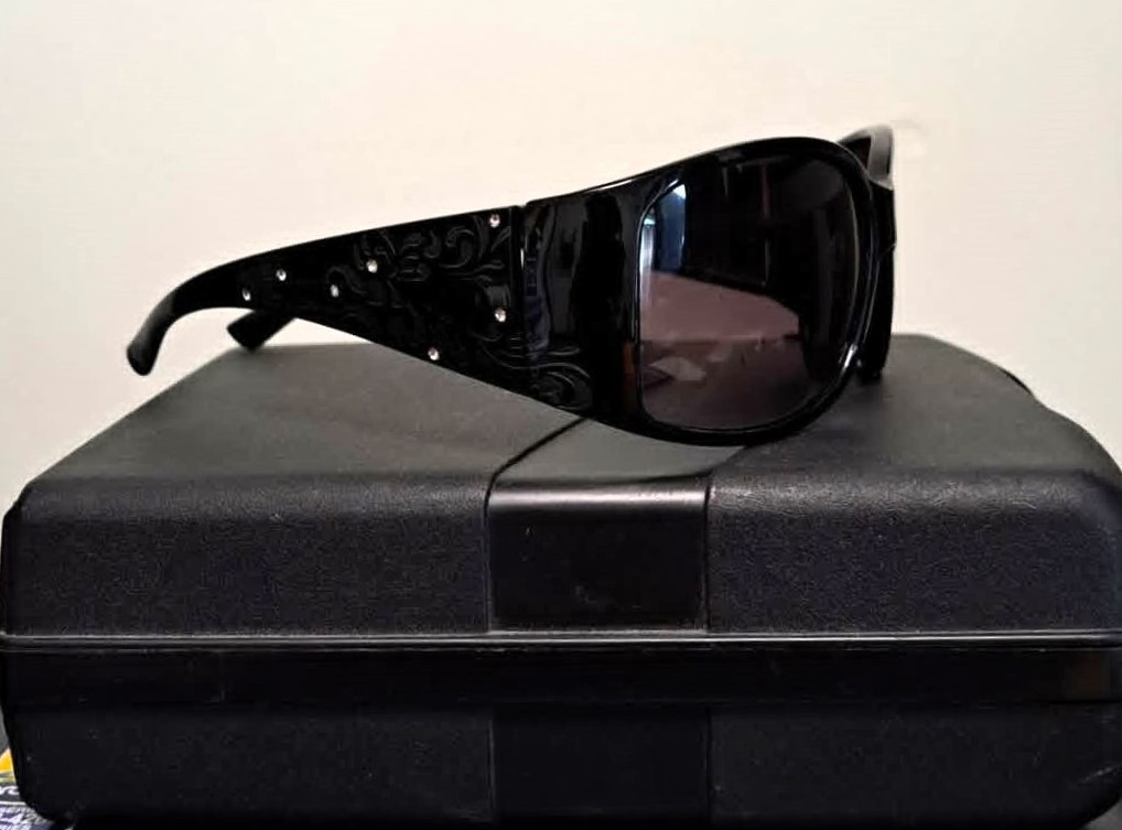 Authentic Oscar de la Renta Y2K Luxury Rhinestone OS Sunglasses - photo 4