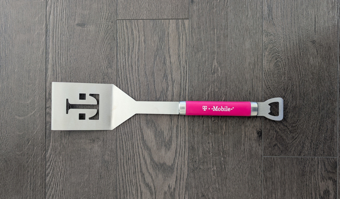 Bottle opener (long handle)
