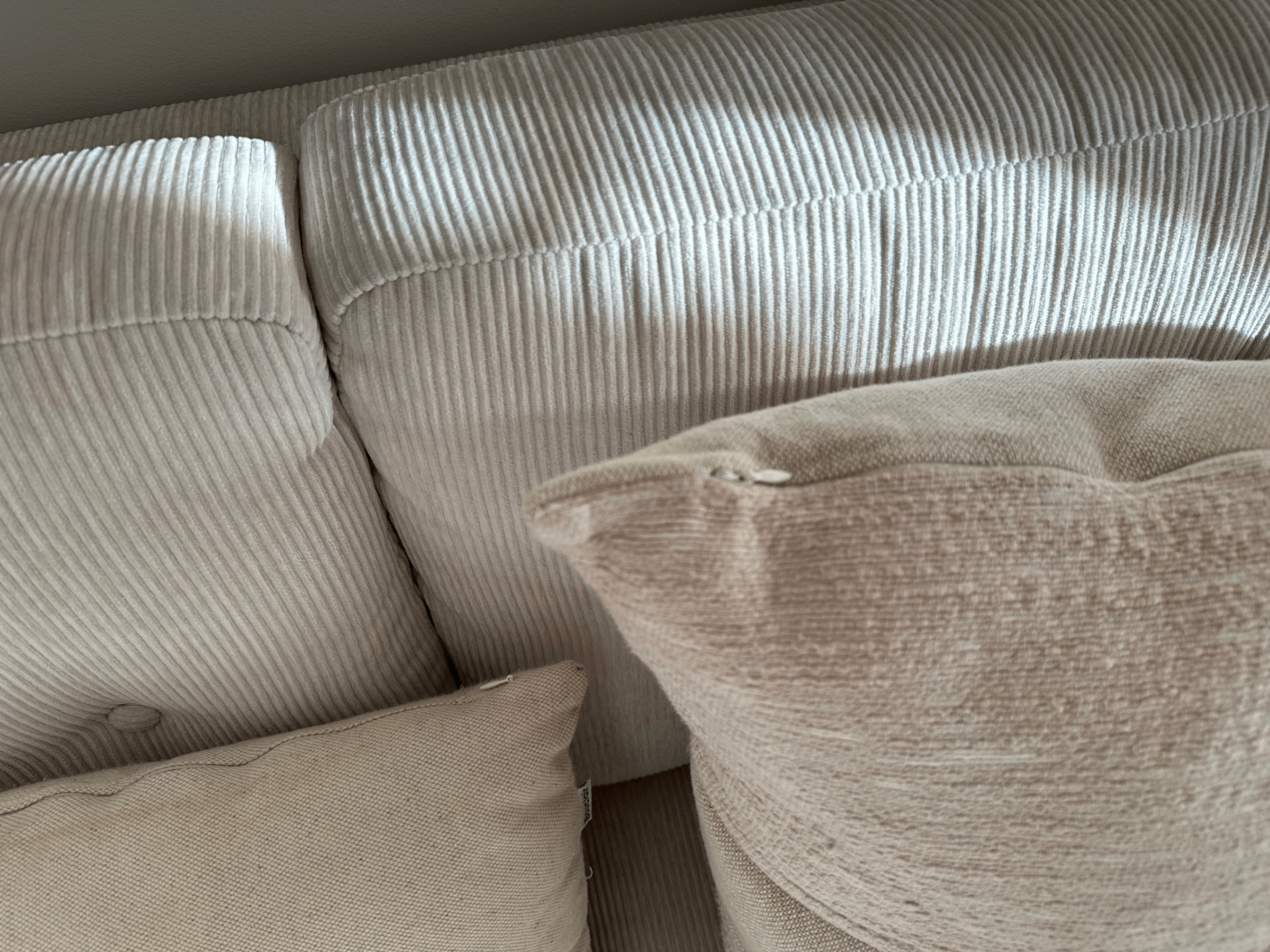 Neutral tone Cushions x4 - photo 4