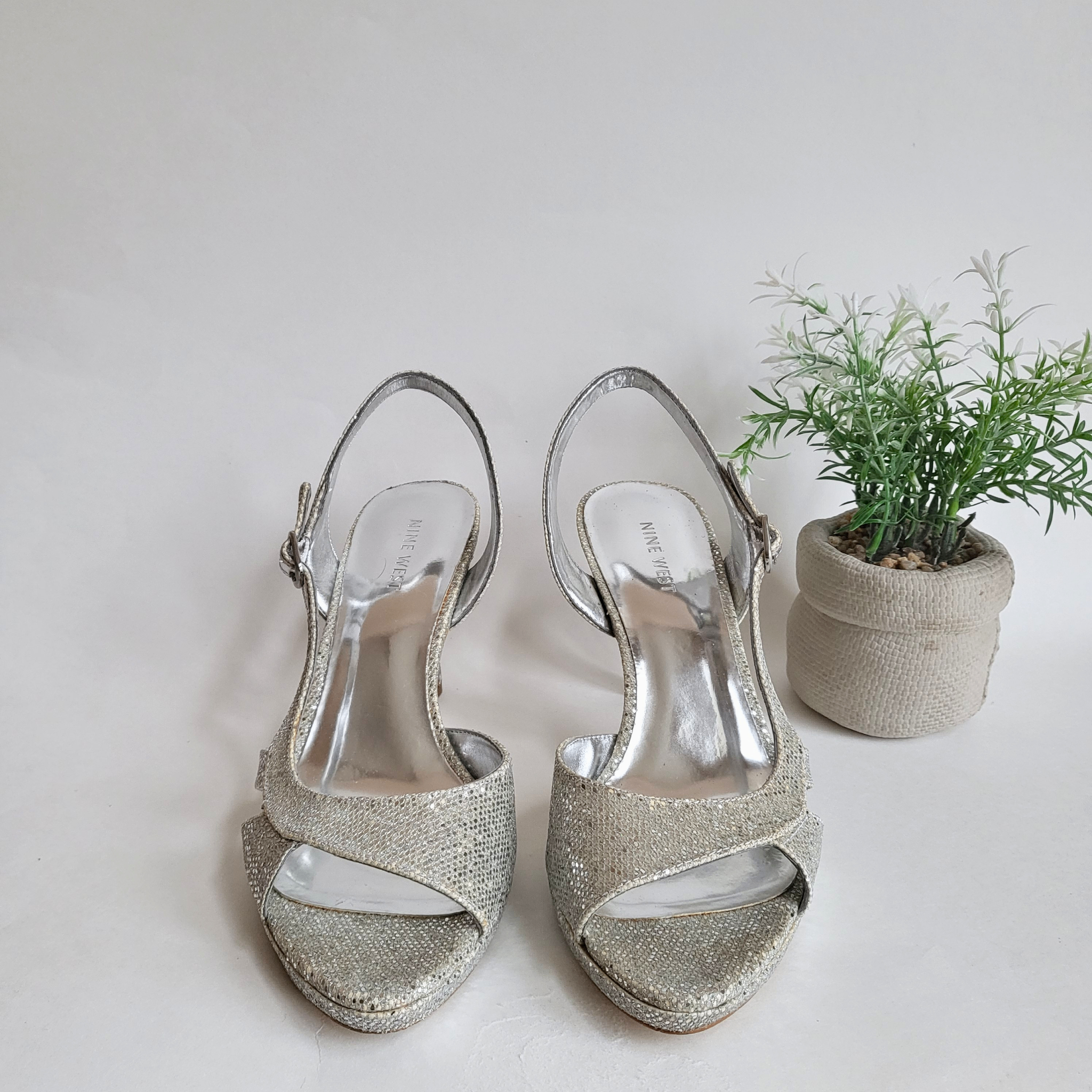Price DROP - Nine West Size 7.5 Silver Heels - South Ajax
