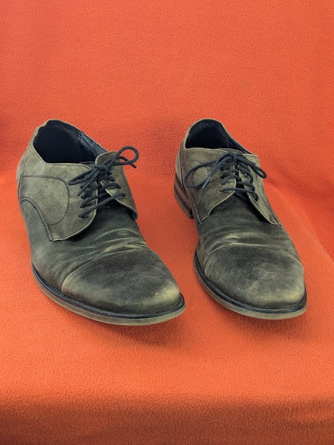 Mens size 10M laced shoes - distressed brown suede - photo 2