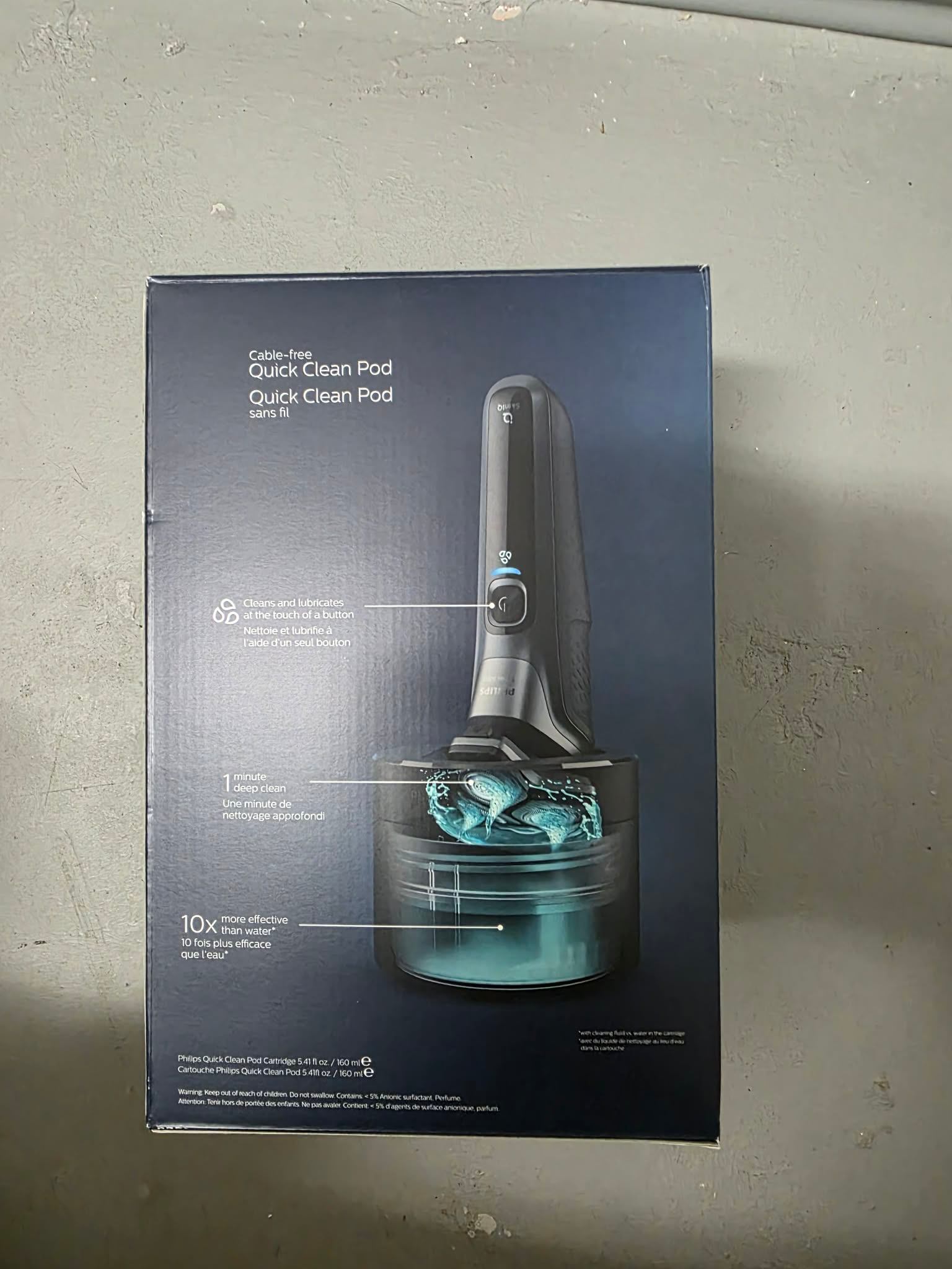 Philips Shaver 5000 Series with Cleaning Pod - photo 2