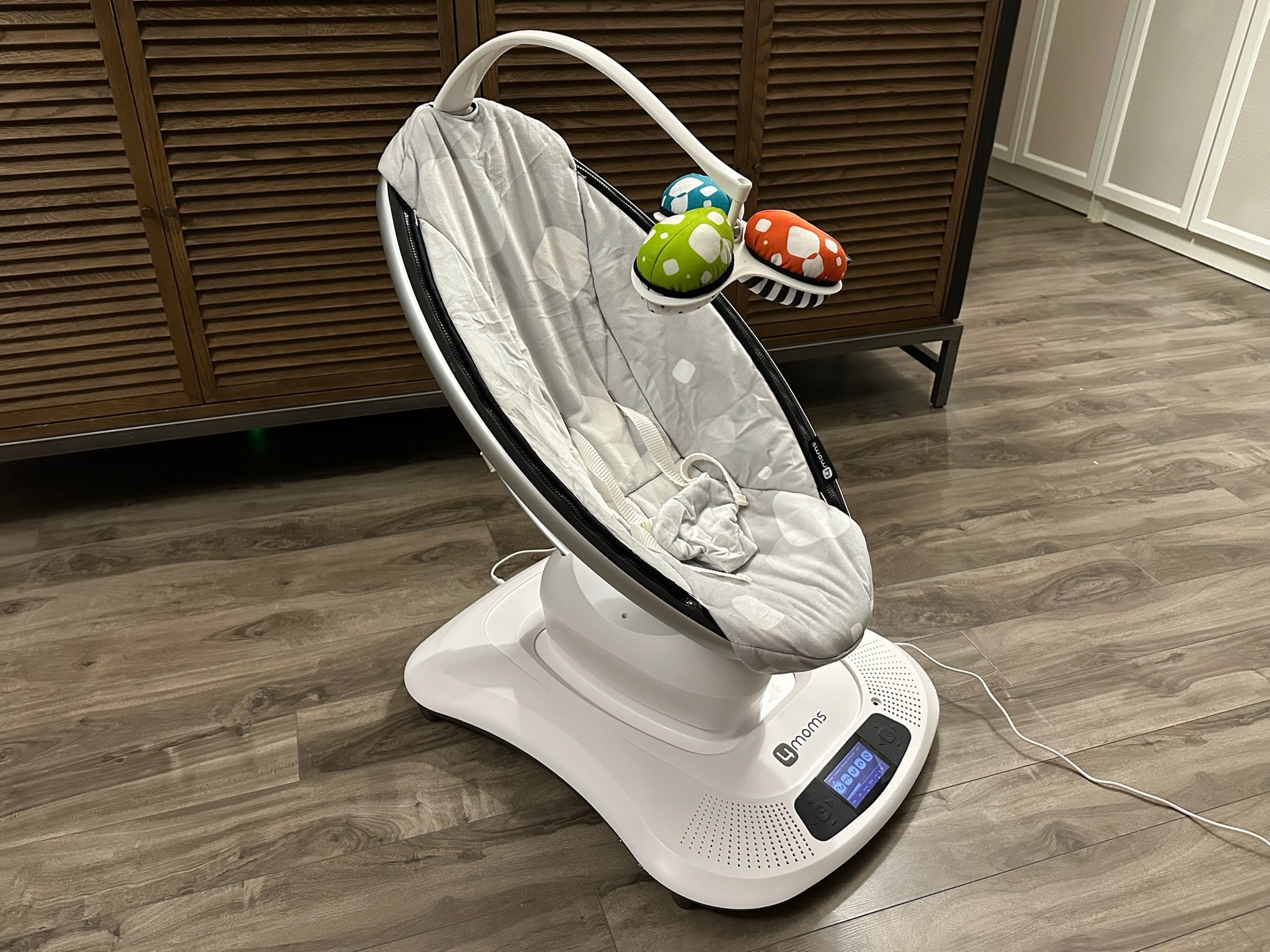 4moms mamaRoo Baby Swing – Silver Plush