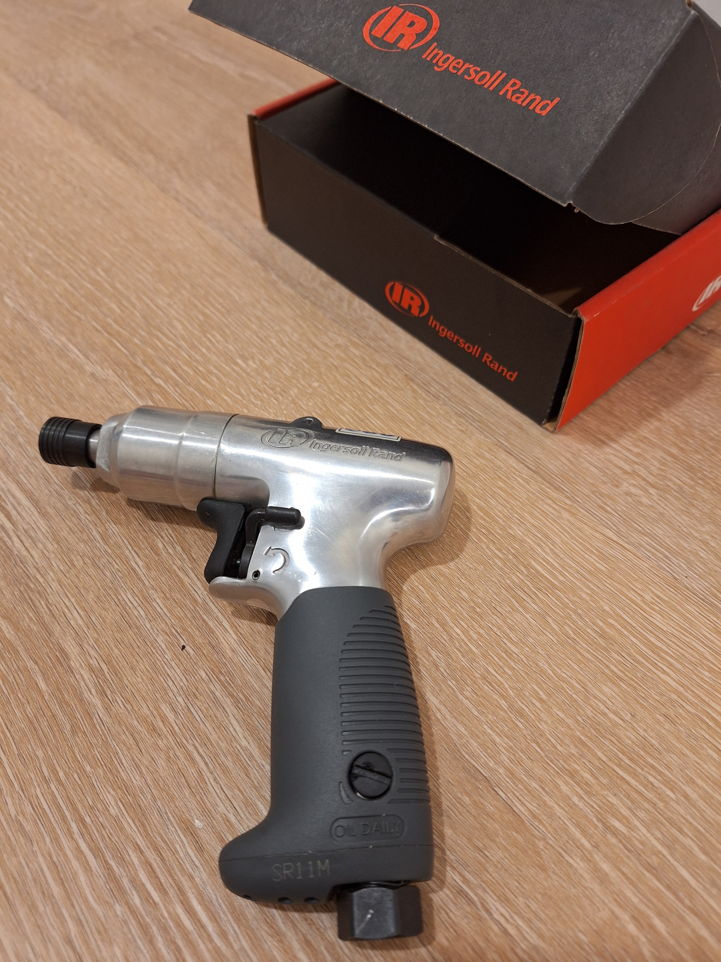 (Retail $500+) Ingersoll Rand QiP14Q4 Air Impact Screwdriver - photo 3