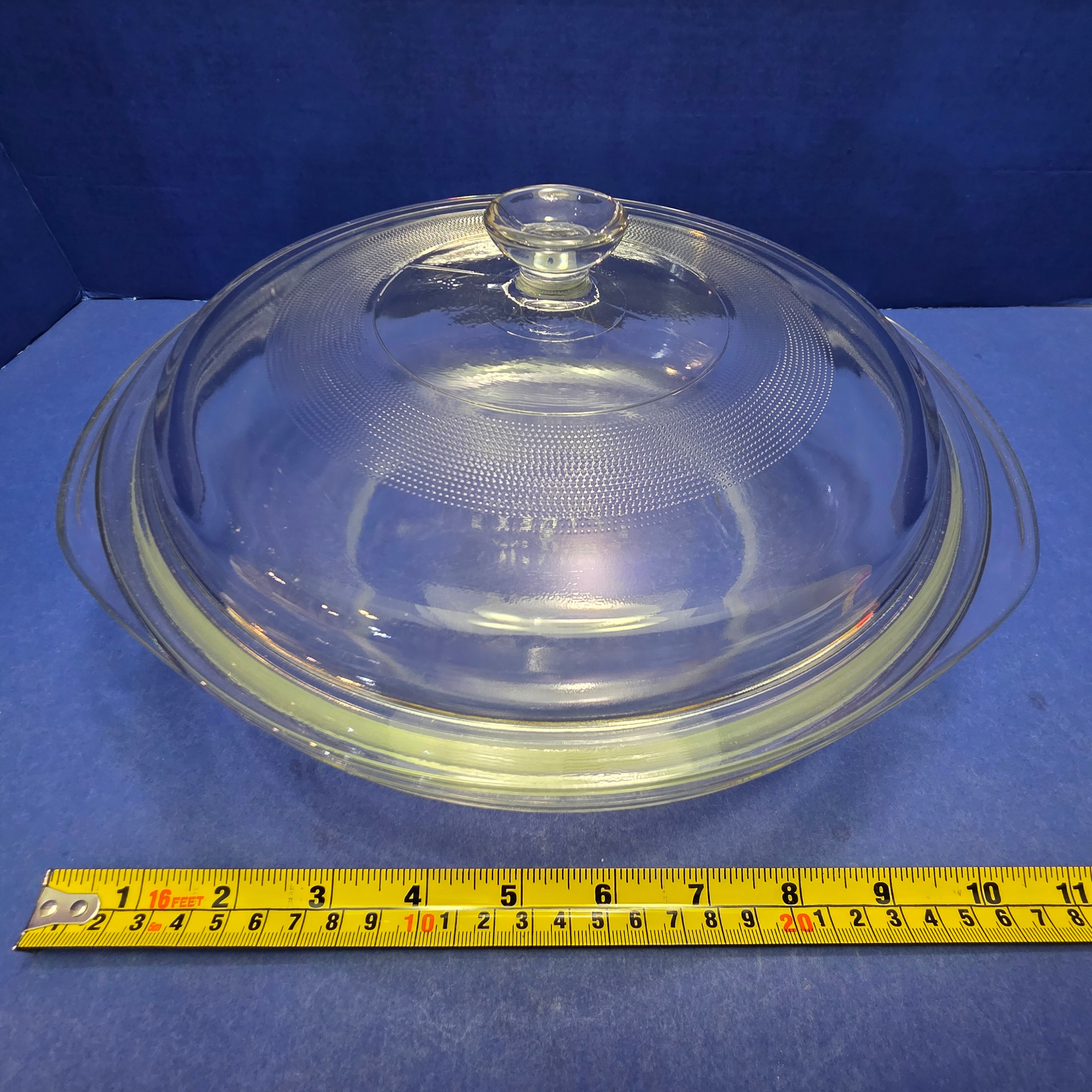 Round Pyrex Glass Casserole Dish with Lid (D) - photo 2