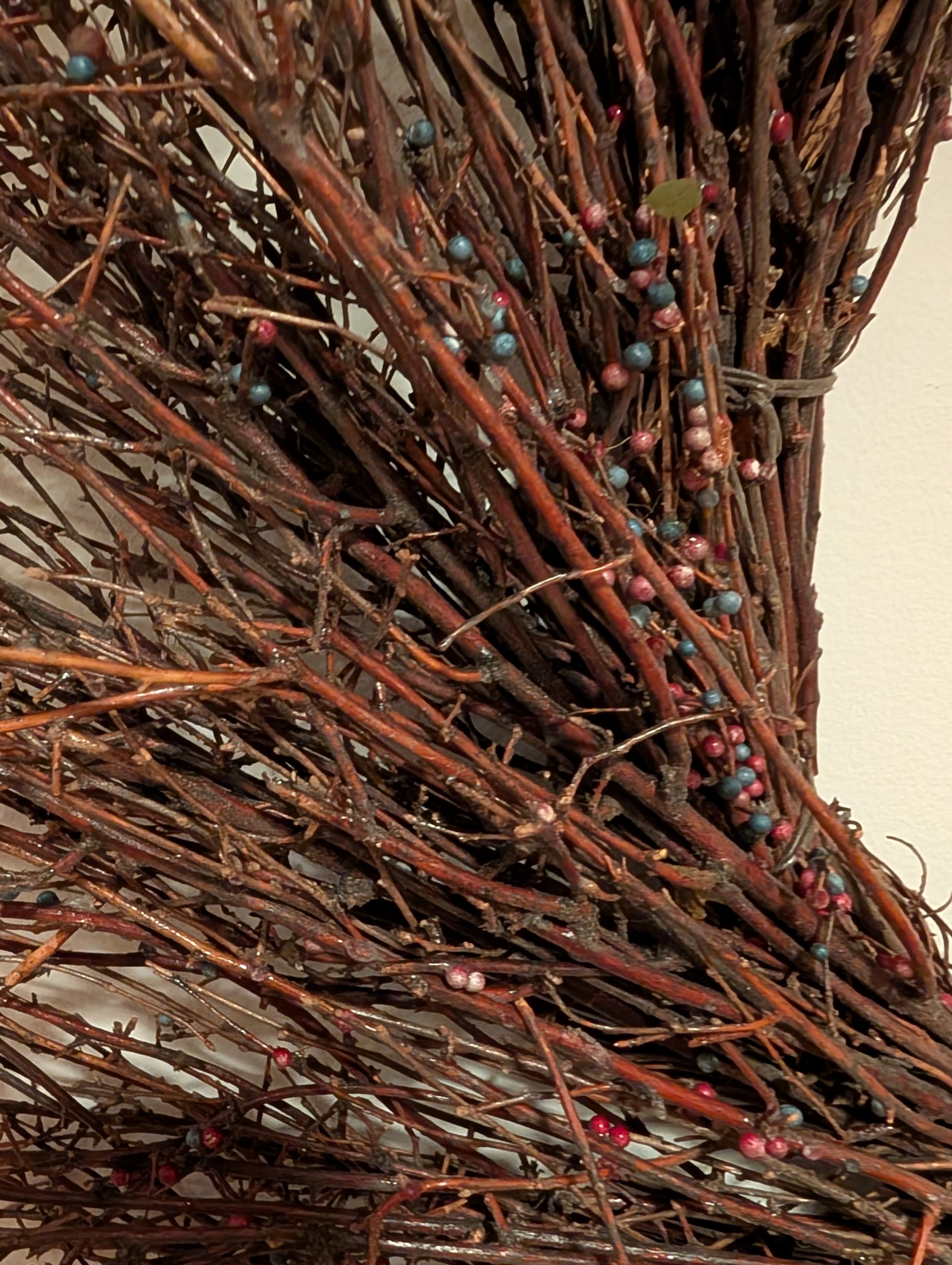Restoration Hardware 24" Woodland Twig Berry wreath in box - photo 2
