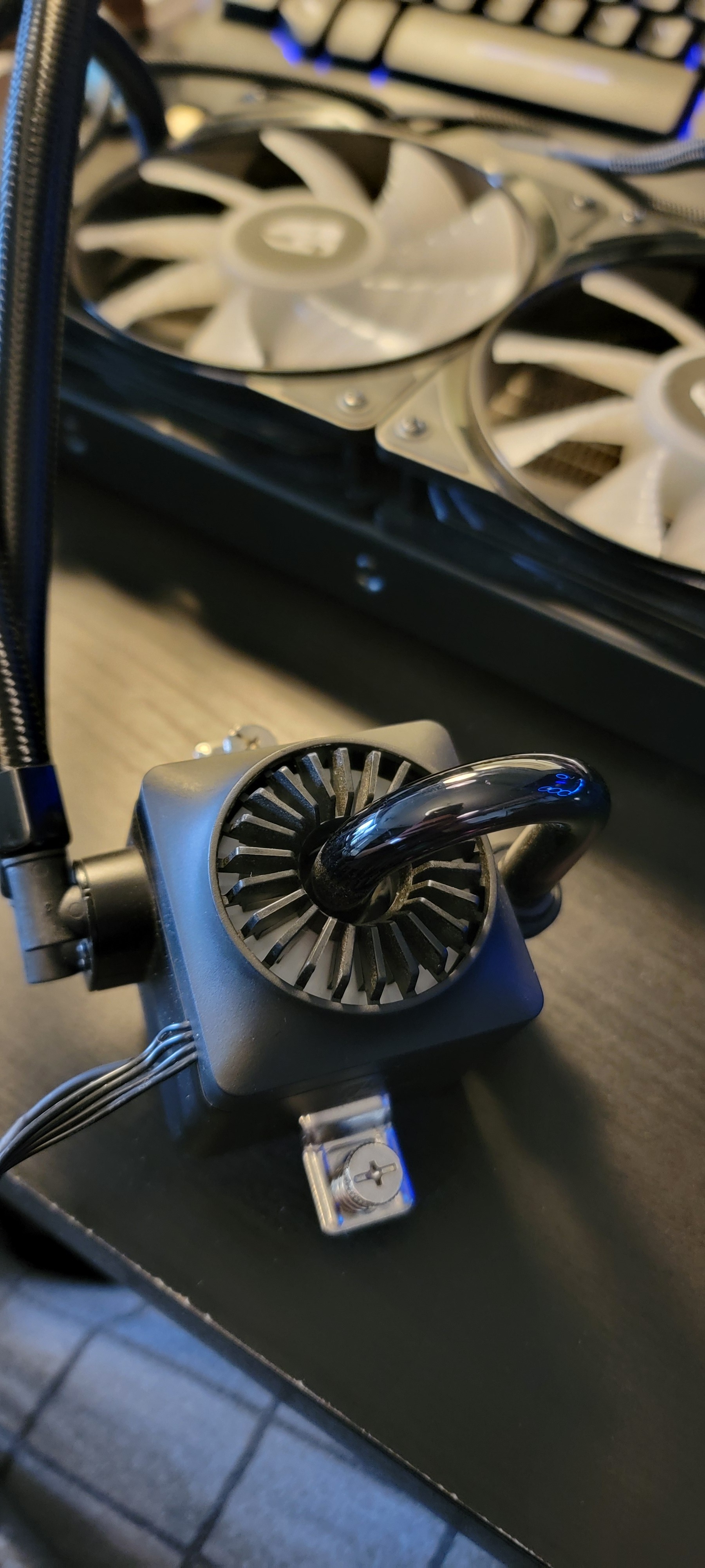 CPU Liquid Cooler Deepcool Gamerstorm Captain 240 Pro - photo 3