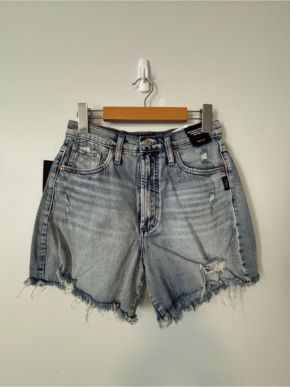 Silver Jeans 90'S BAGGY LIGHT INDIGO DENIM SHORT - New - Size 25 - photo 4