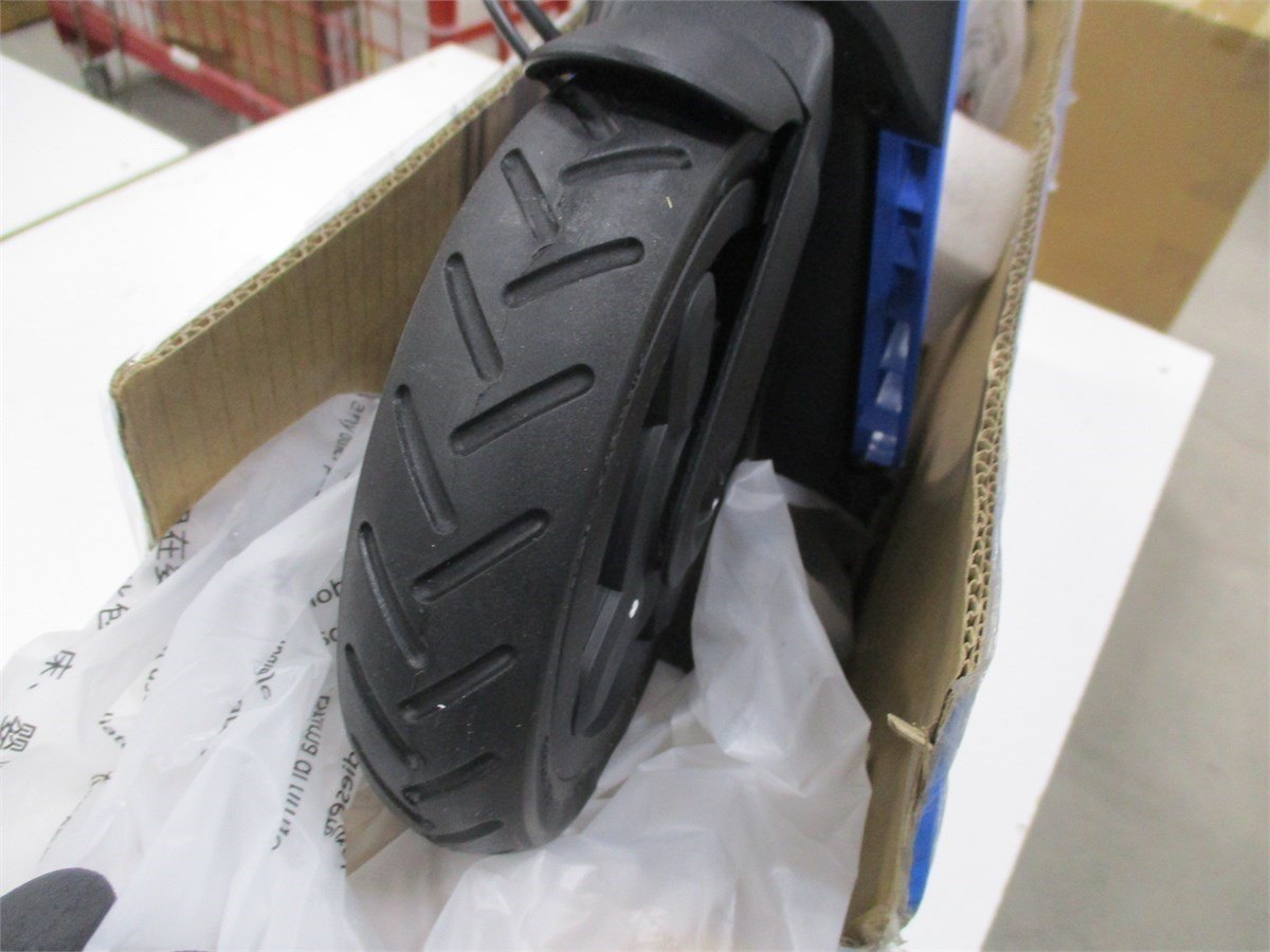 Ninebot C2 Lite Kids eKickScooter Blue - photo 4