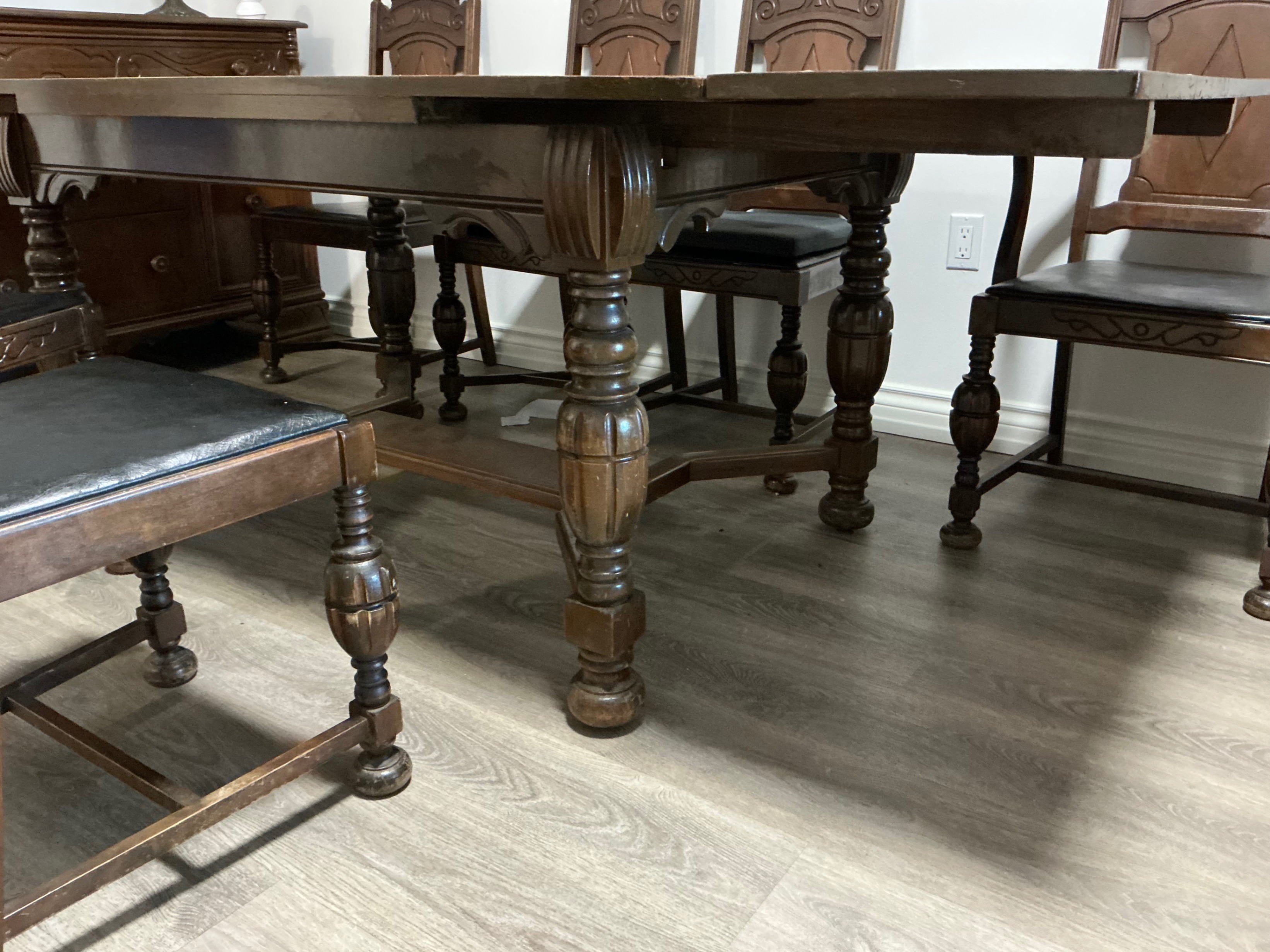 Jacobean-Style Dining Set - photo 5