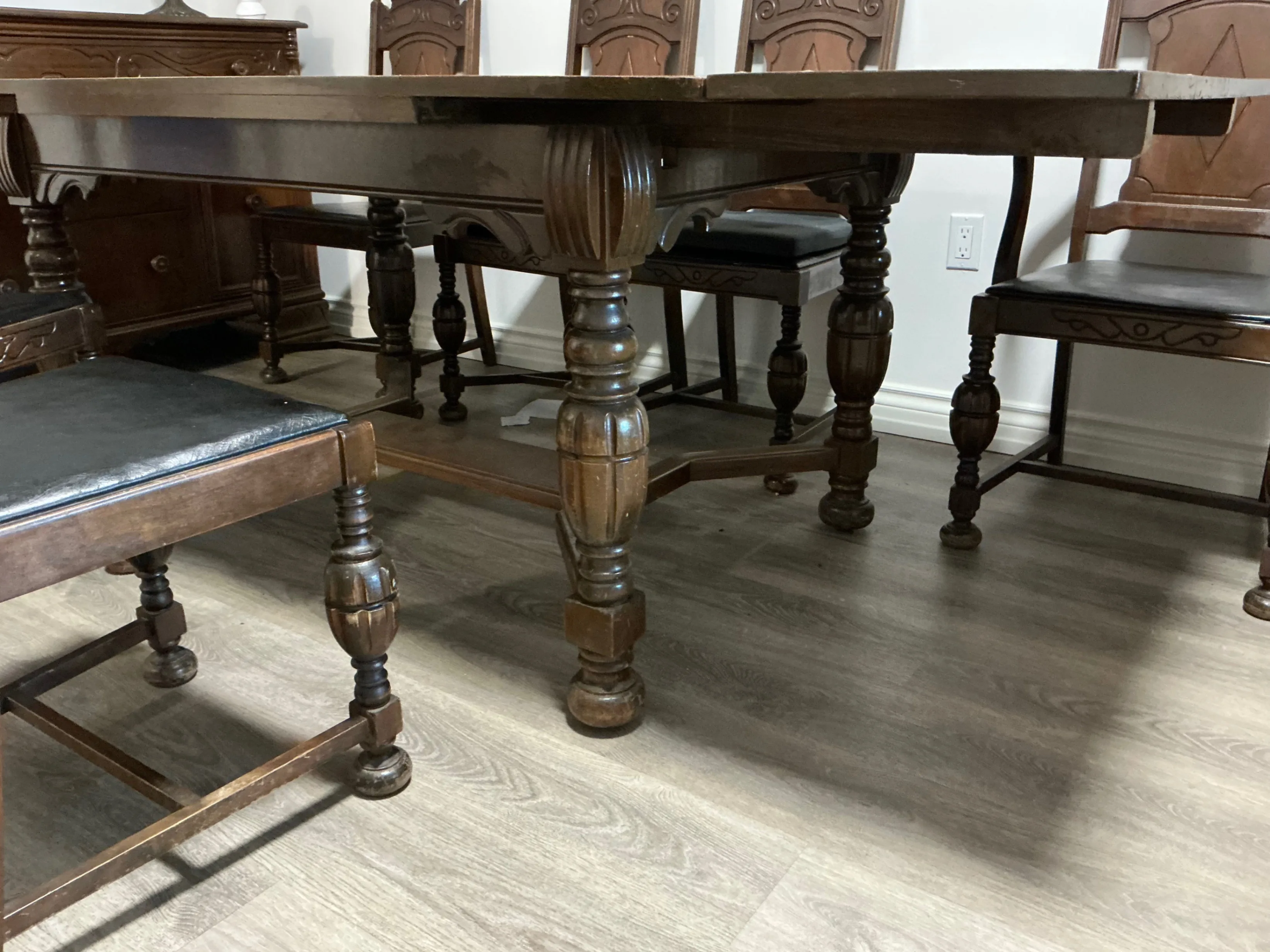 Jacobean-Style Dining Set - photo 5