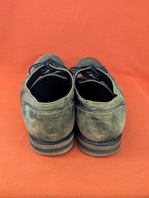 Mens size 10M laced shoes - distressed brown suede - photo 3