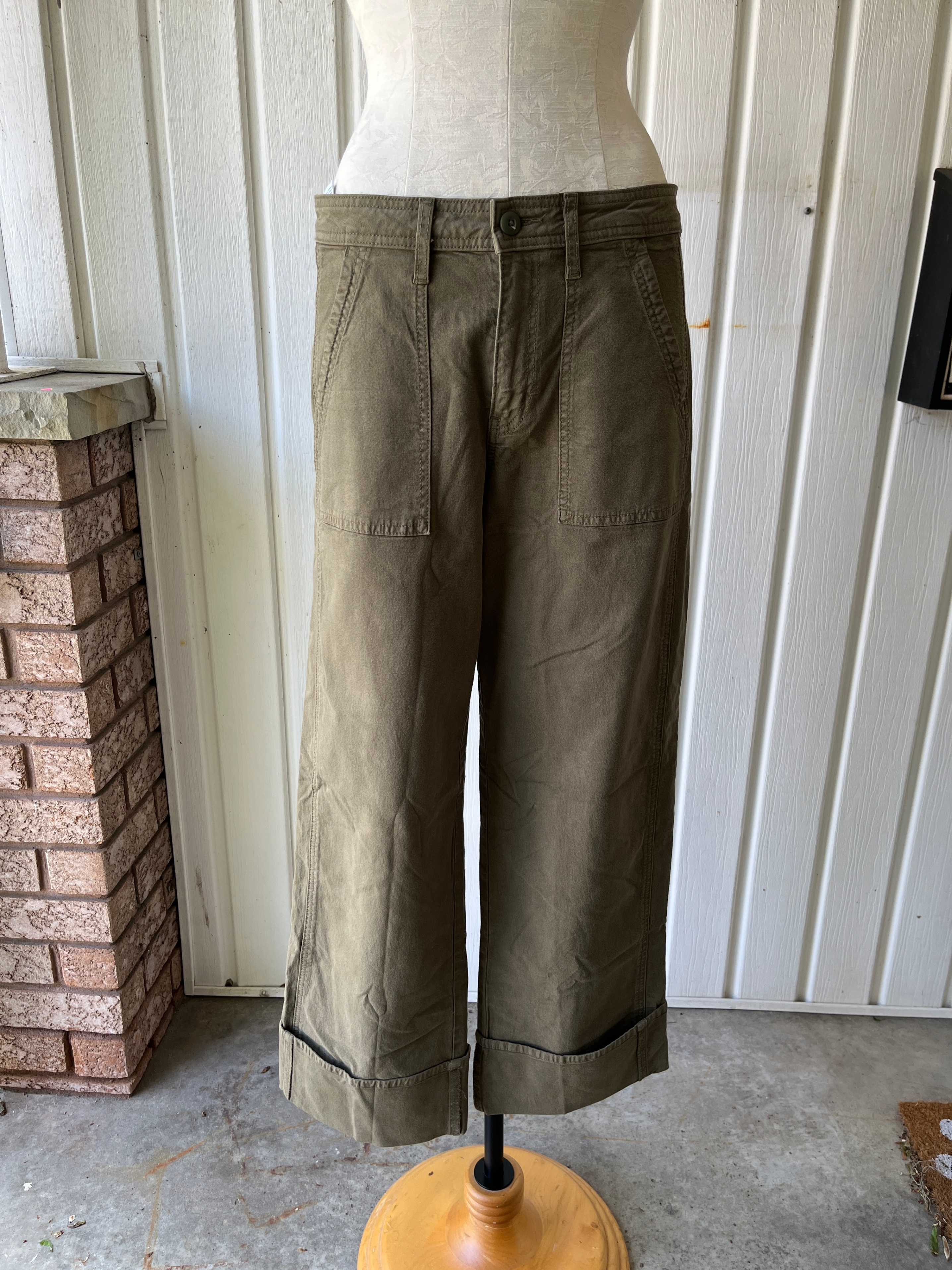 American Eagle "Stovepipe" Cargo Pants Olive Green Size 8